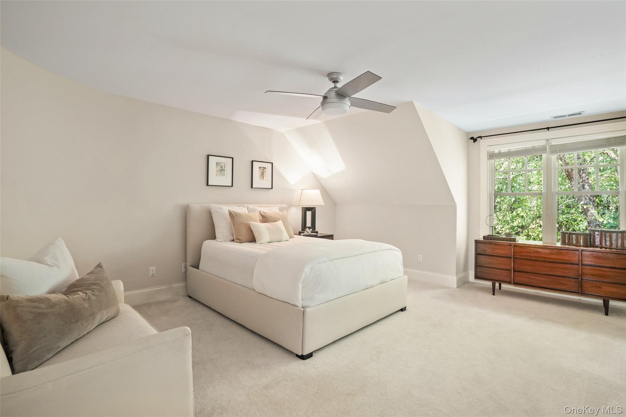 Single Family Boutonville Westchester County, NY 10576, MLS-850154-21