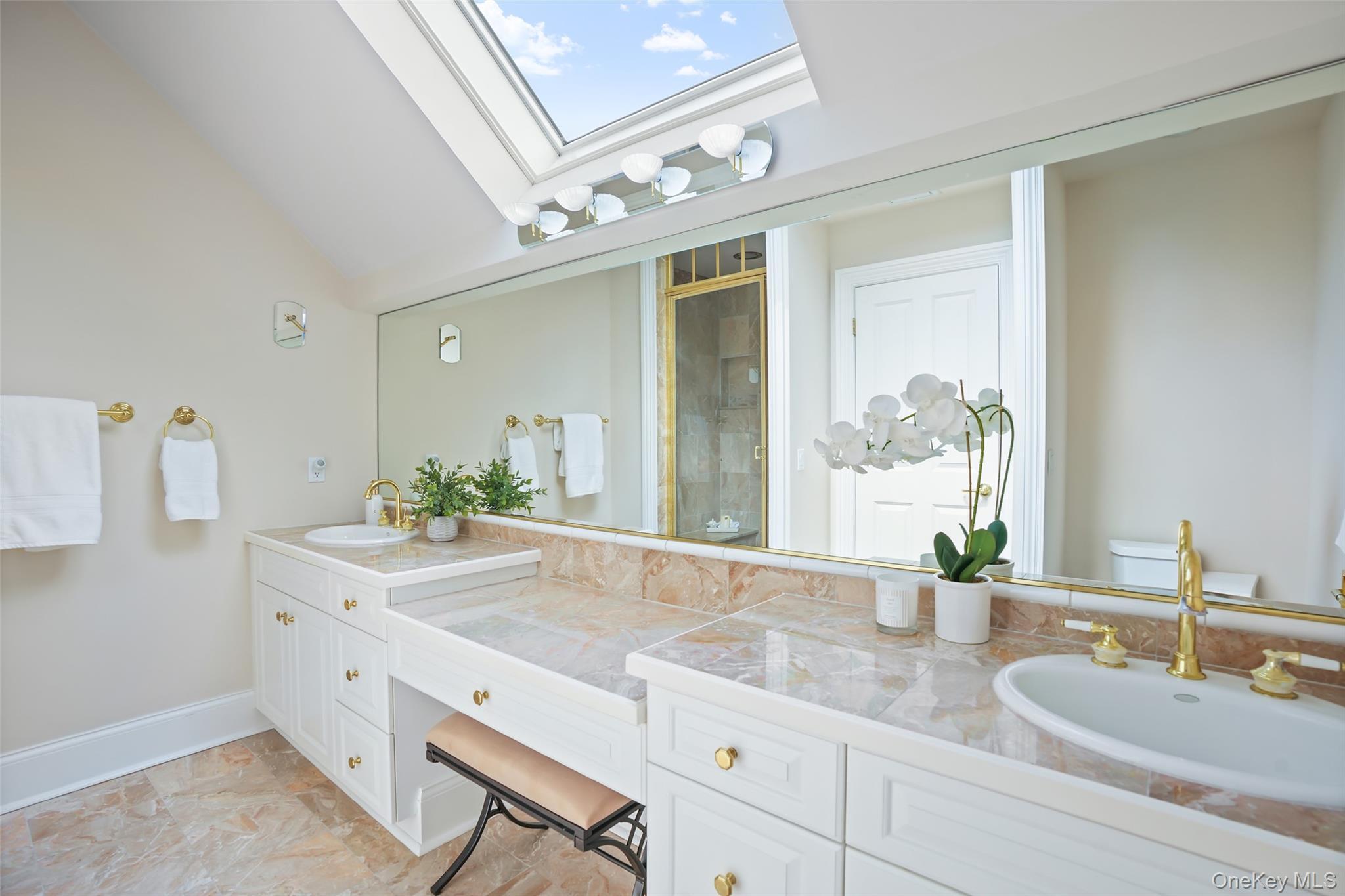 Single Family Boutonville Westchester County, NY 10576, MLS-850154-24