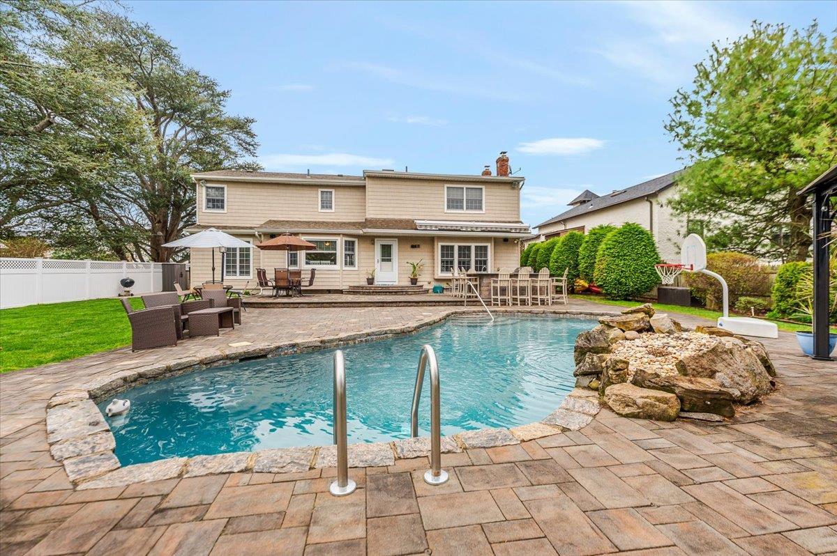 Single Family Eaton  Suffolk County, NY 11795, MLS-850162-19