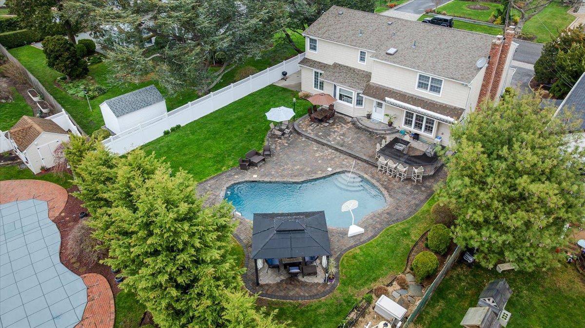 Single Family Eaton  Suffolk County, NY 11795, MLS-850162-27