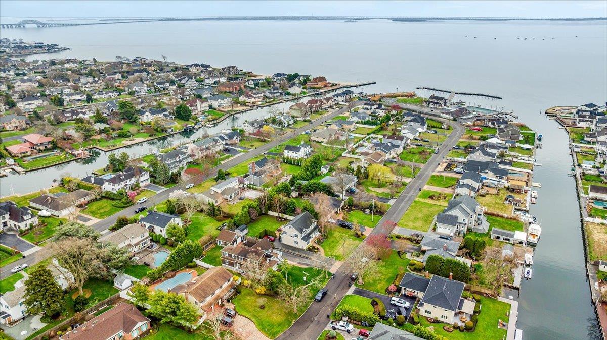 Single Family Eaton  Suffolk County, NY 11795, MLS-850162-29