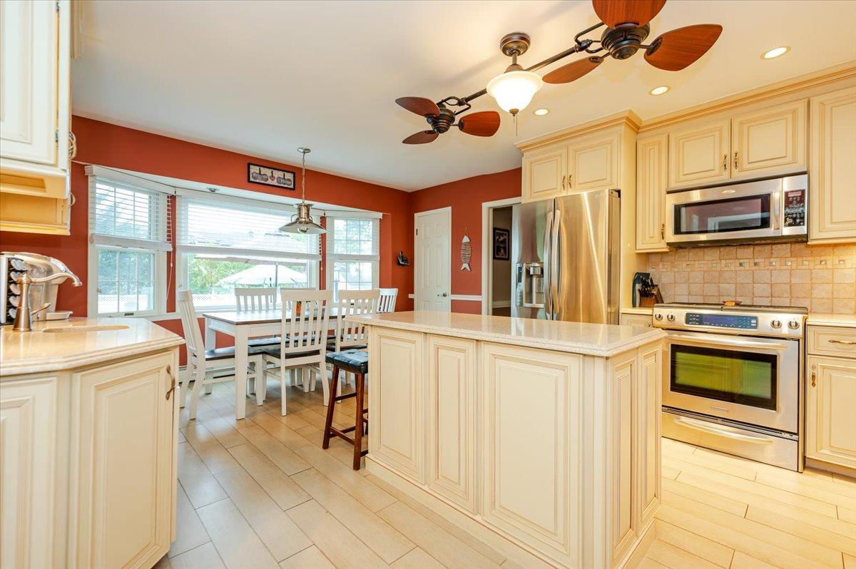 Single Family Eaton  Suffolk County, NY 11795, MLS-850162-5