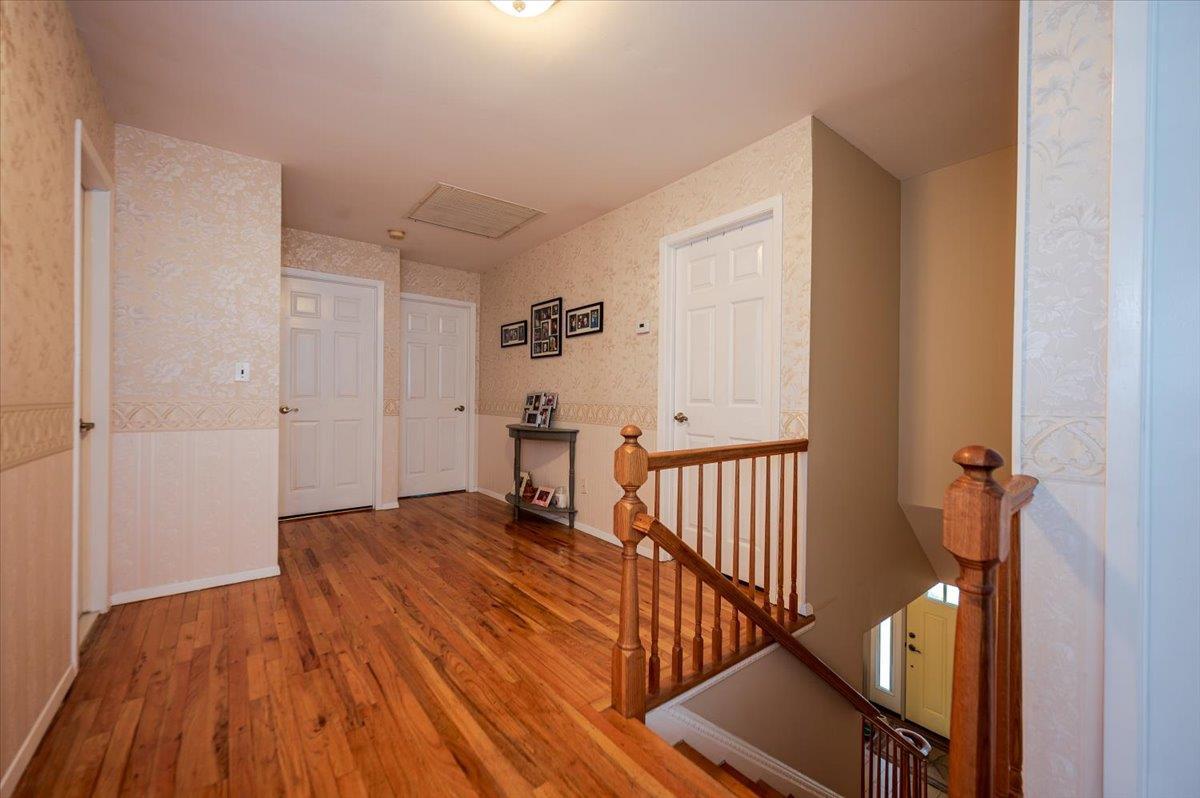 Single Family Eaton  Suffolk County, NY 11795, MLS-850162-9