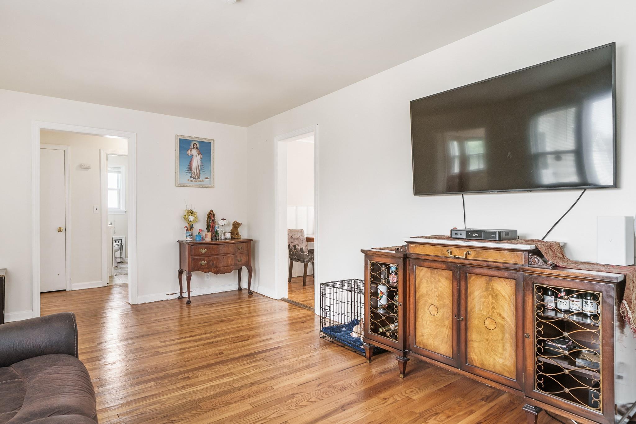 Single Family Forest  Westchester County, NY 10562, MLS-850175-10
