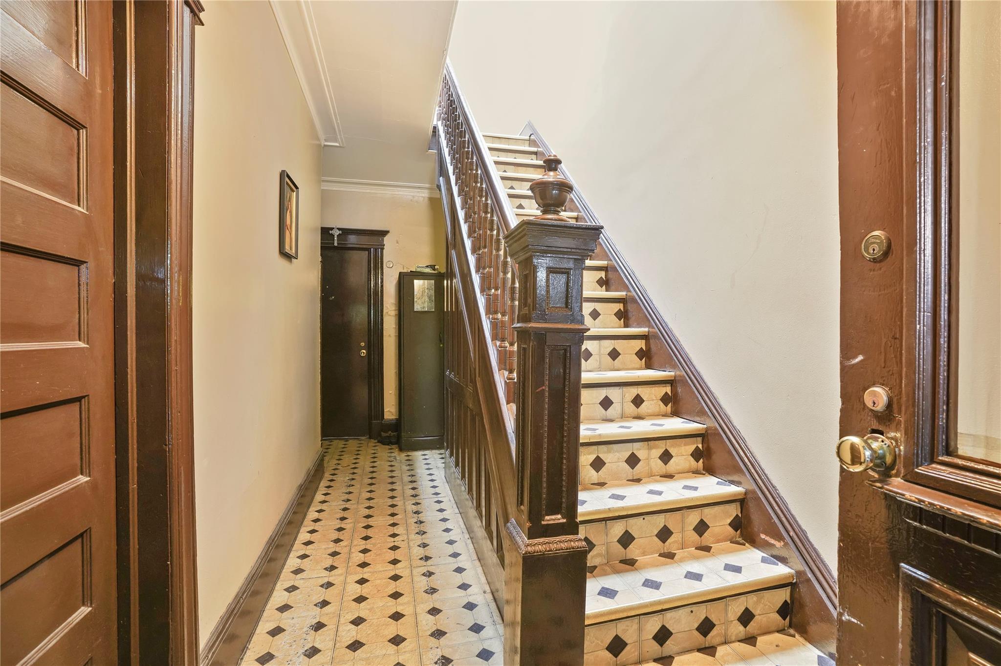 Single Family Nurge  Queens, NY 11378, MLS-850183-17