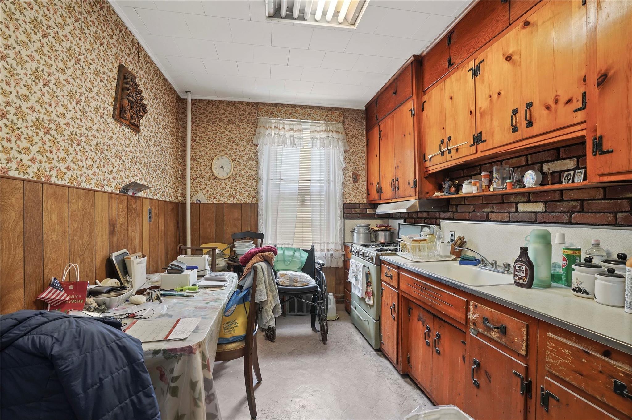 Single Family Nurge  Queens, NY 11378, MLS-850183-19