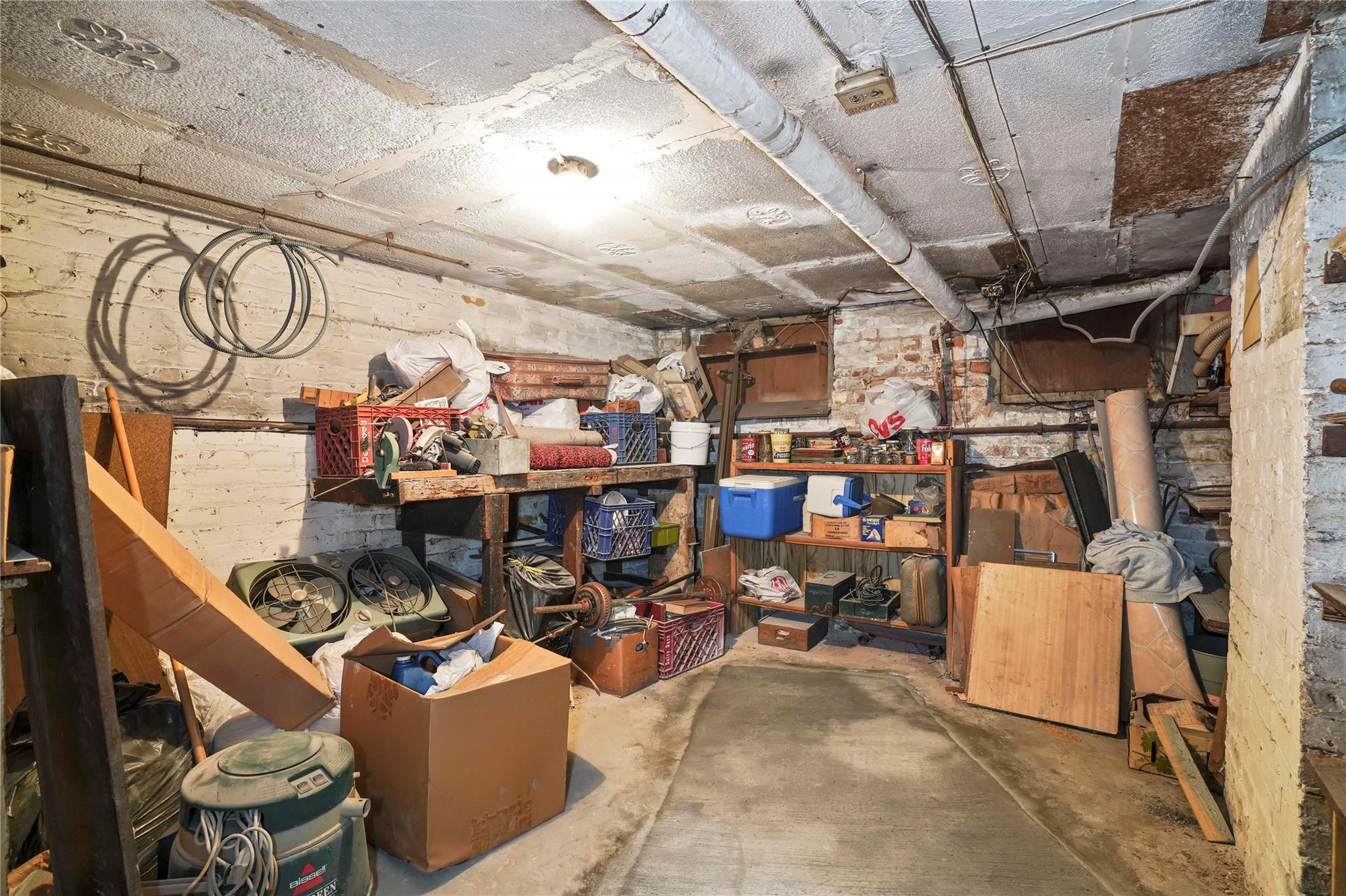 Single Family Nurge  Queens, NY 11378, MLS-850183-38