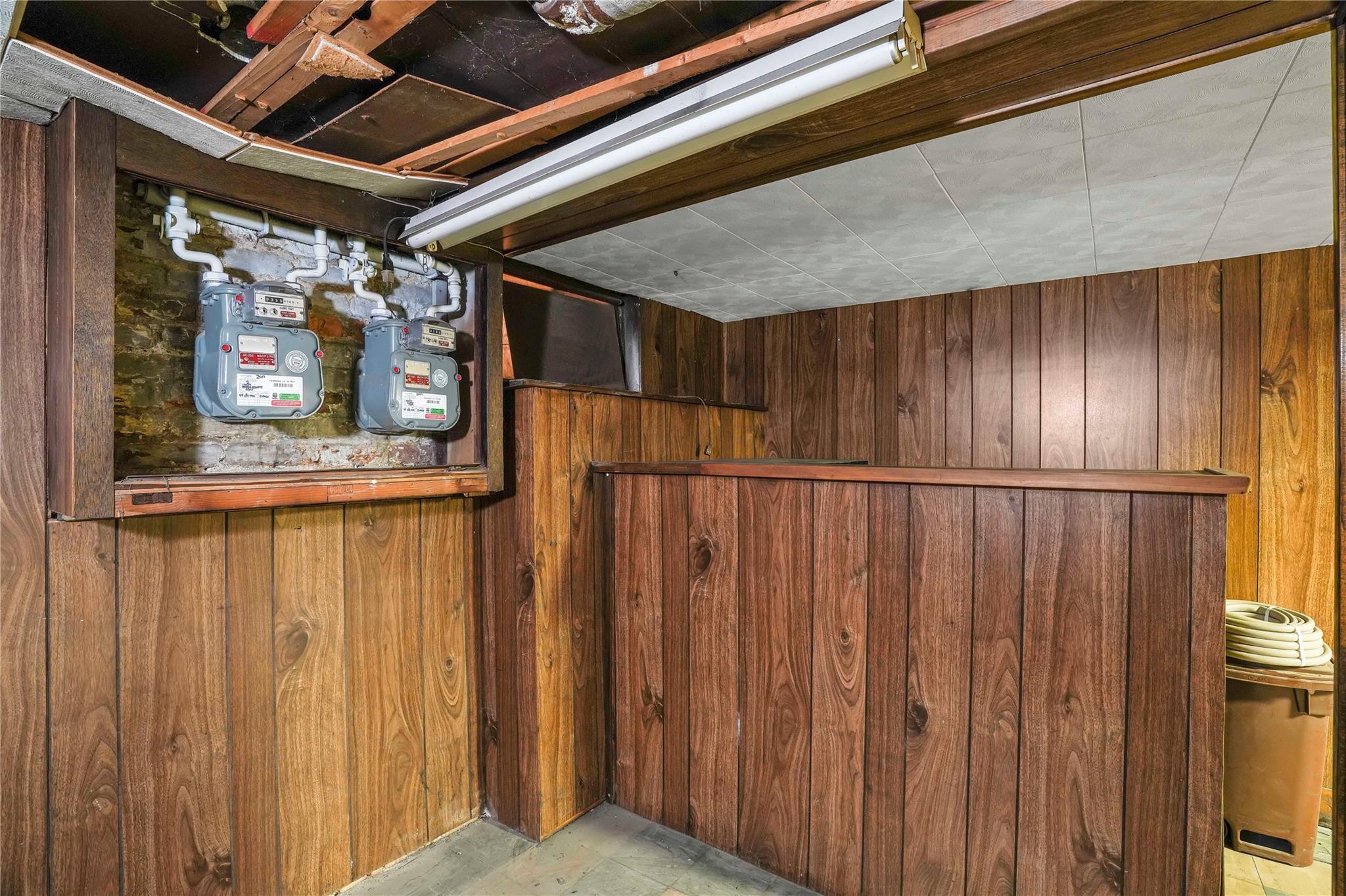 Single Family Nurge  Queens, NY 11378, MLS-850183-44