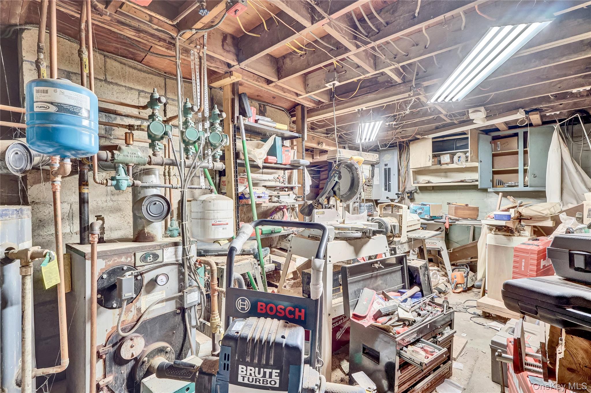 Single Family Lodge Suffolk County, NY 11746, MLS-850184-13