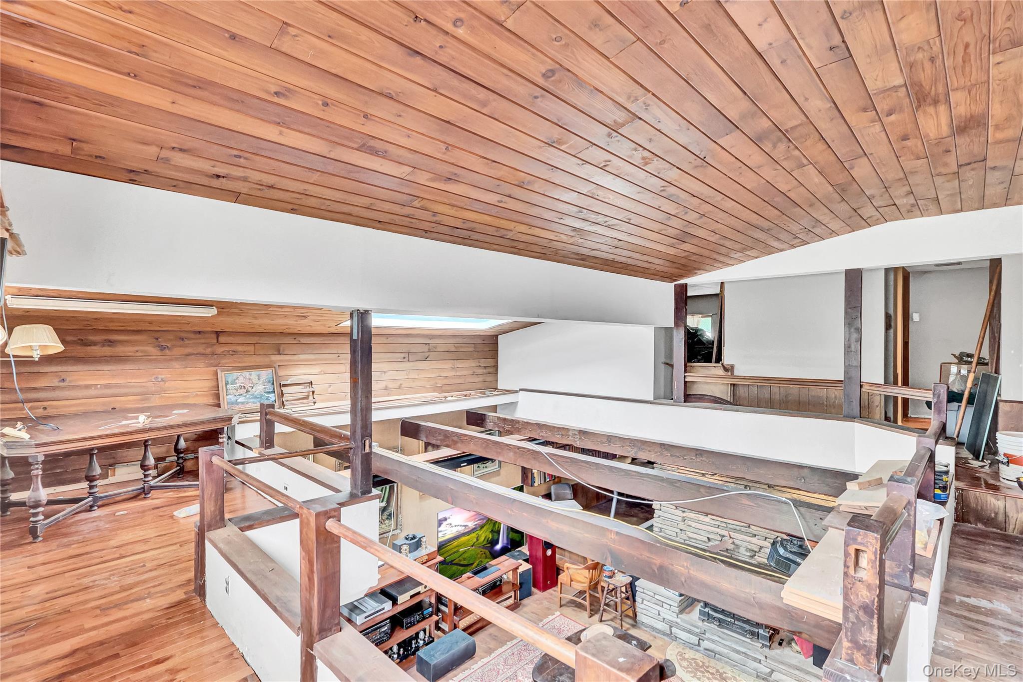 Single Family Lodge Suffolk County, NY 11746, MLS-850184-14