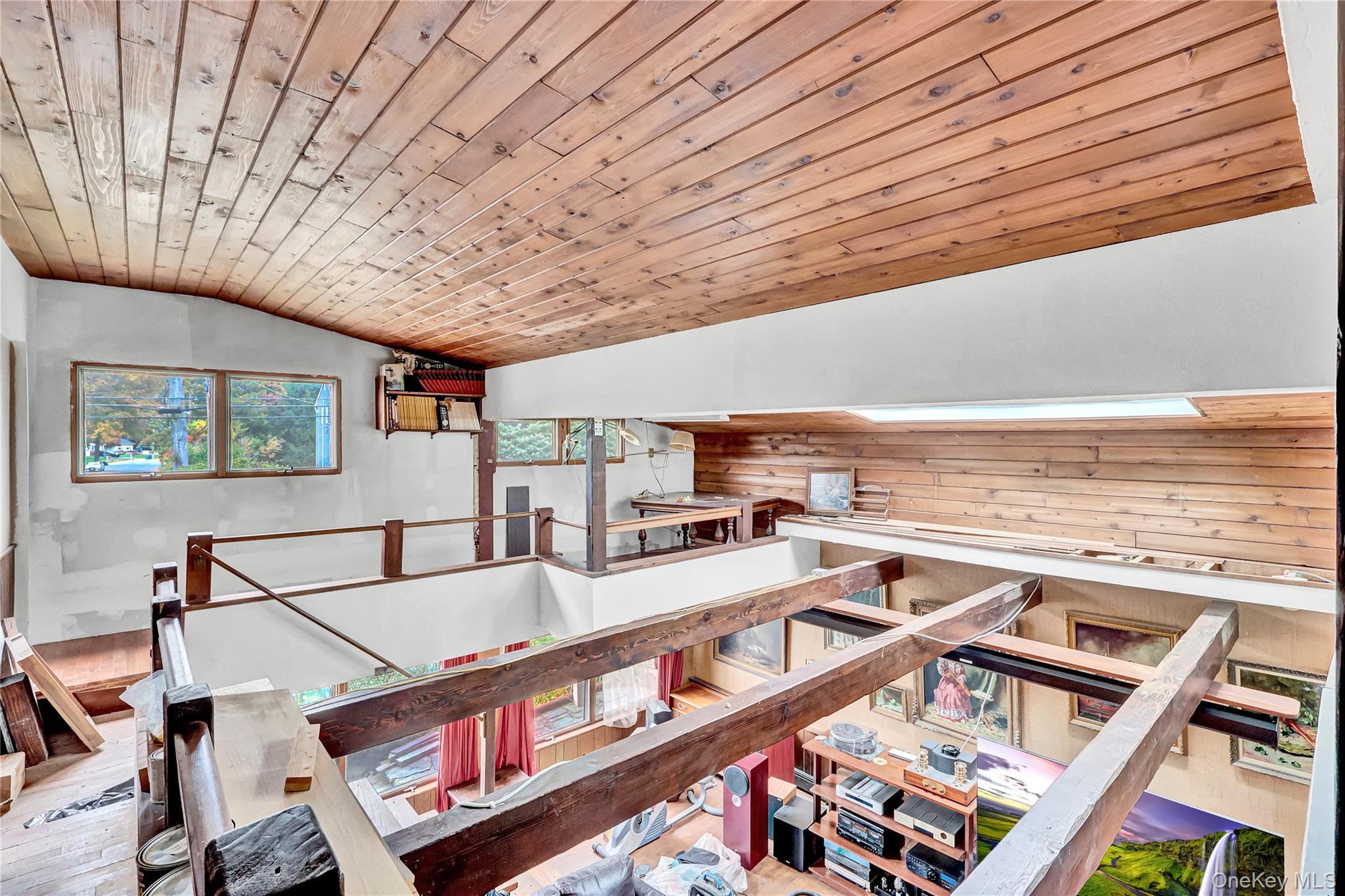 Single Family Lodge Suffolk County, NY 11746, MLS-850184-17