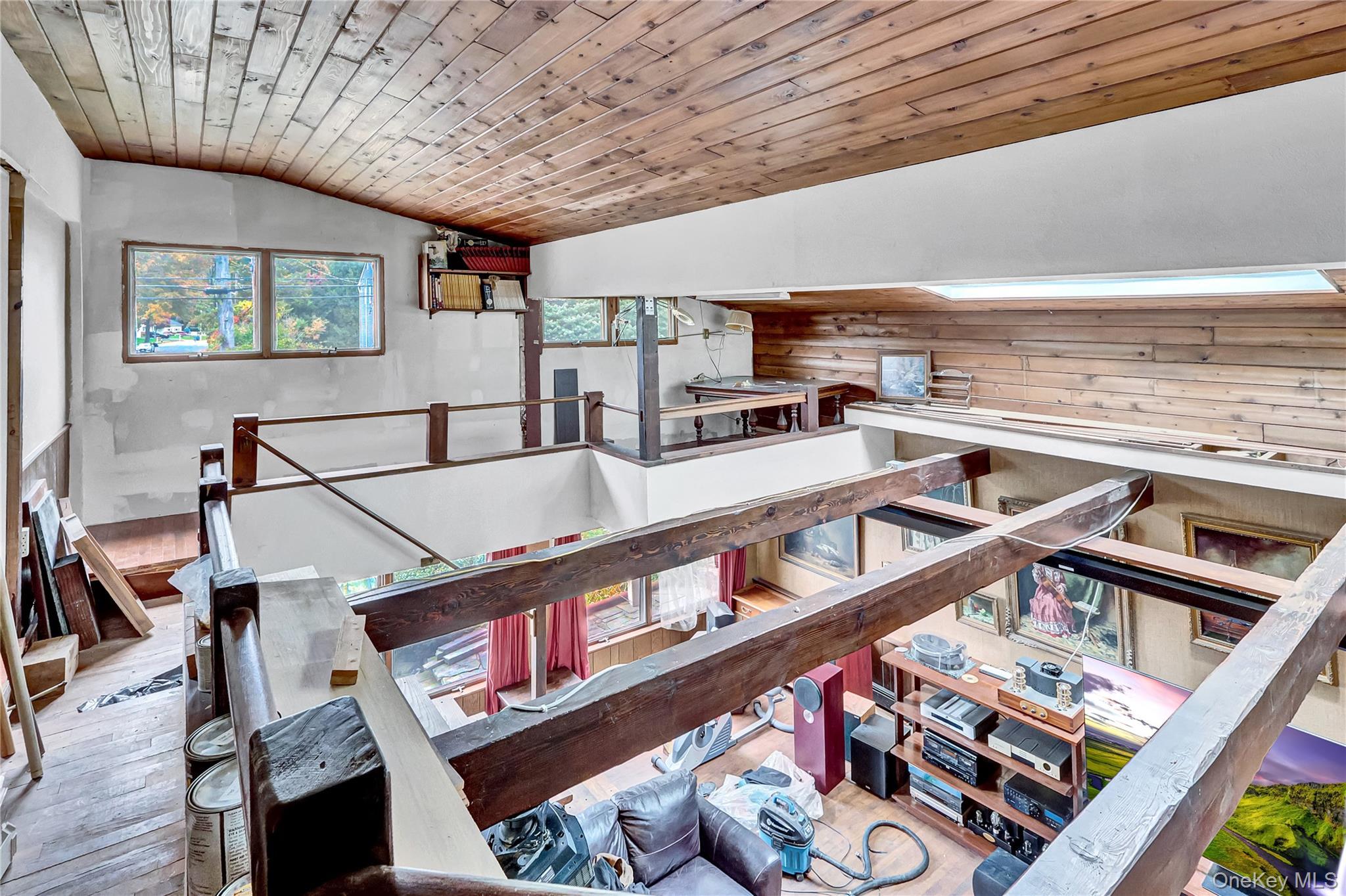 Single Family Lodge Suffolk County, NY 11746, MLS-850184-18