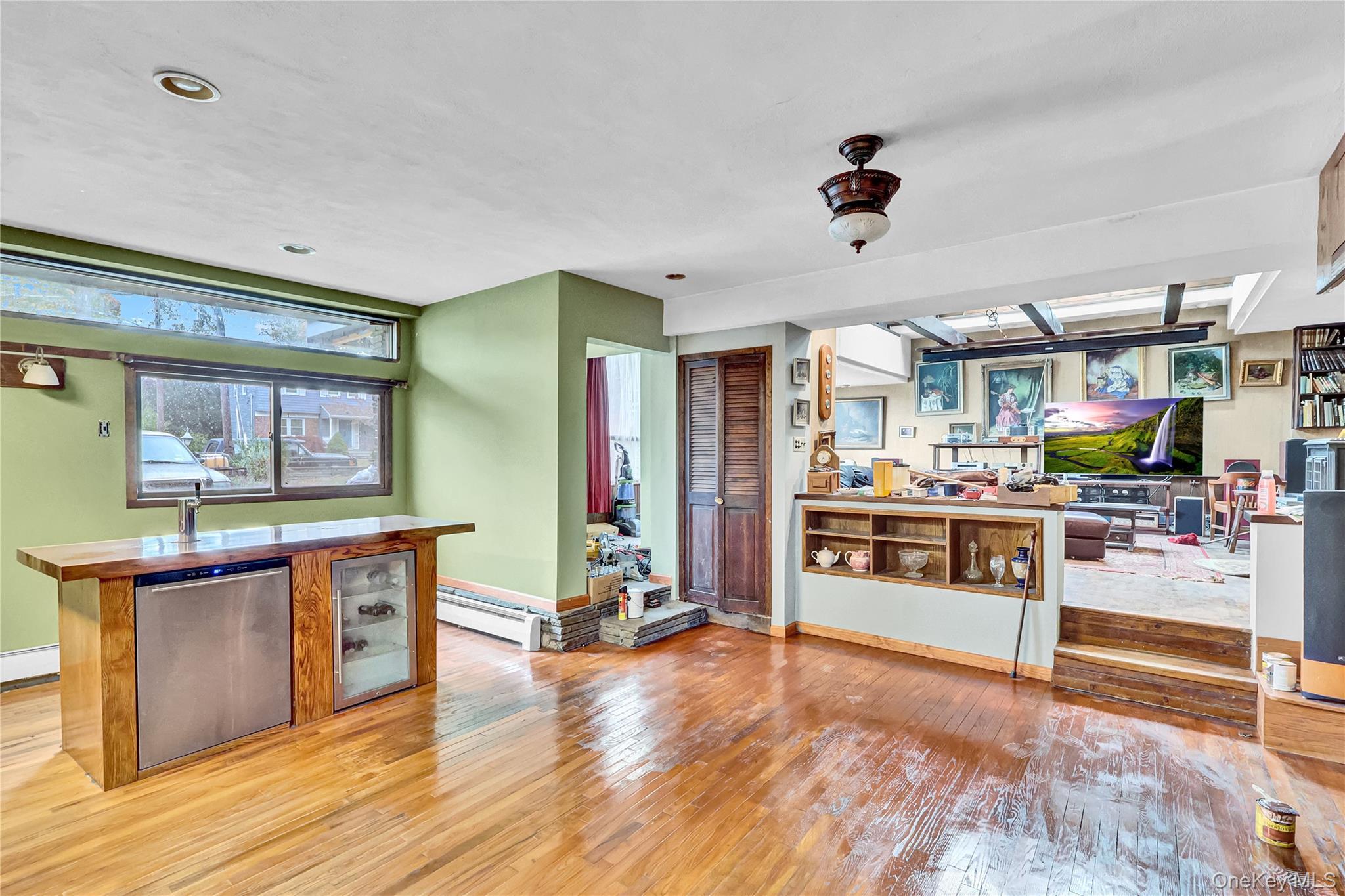 Single Family Lodge Suffolk County, NY 11746, MLS-850184-9