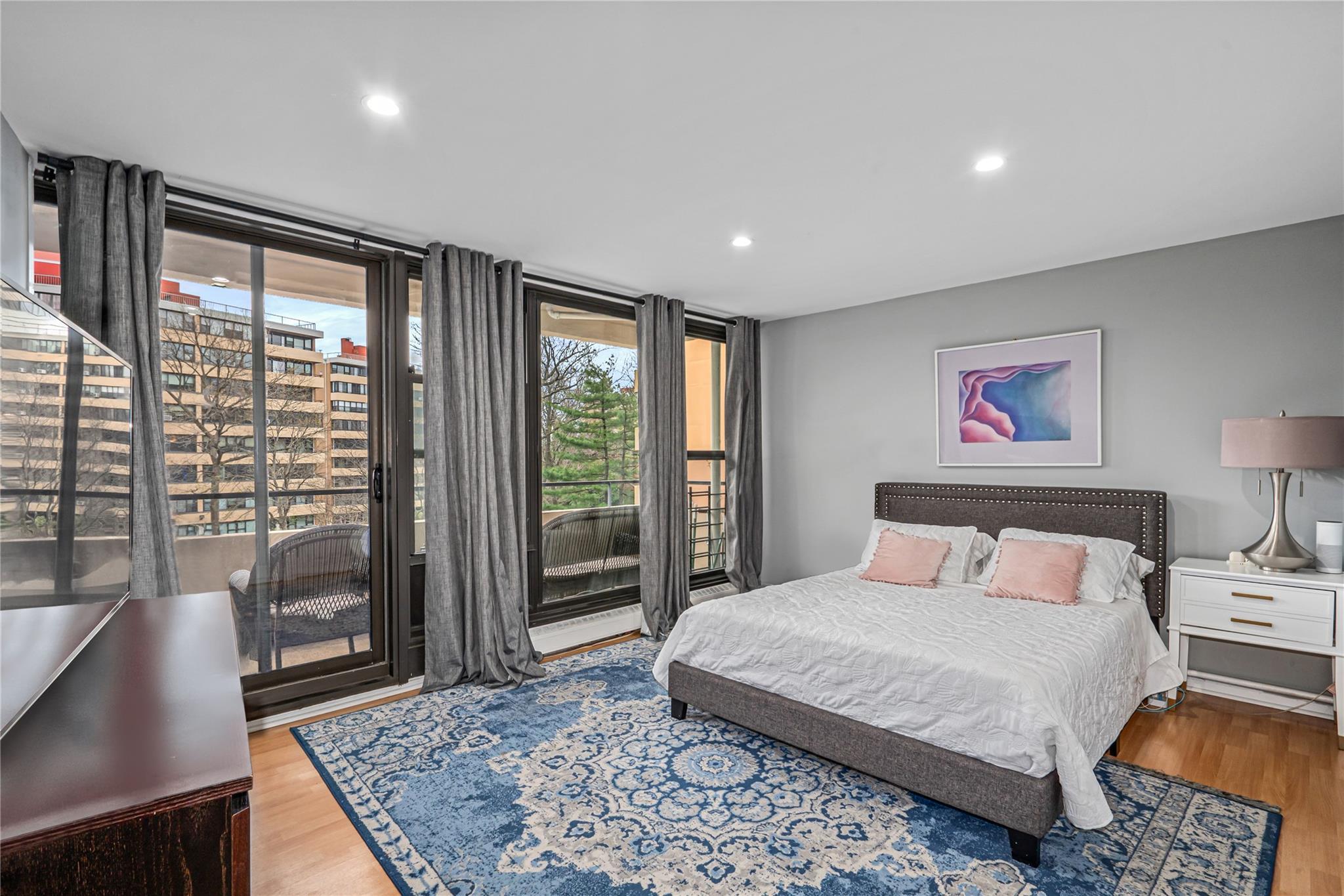 Coop 9th Queens, NY 11357, MLS-850189-10