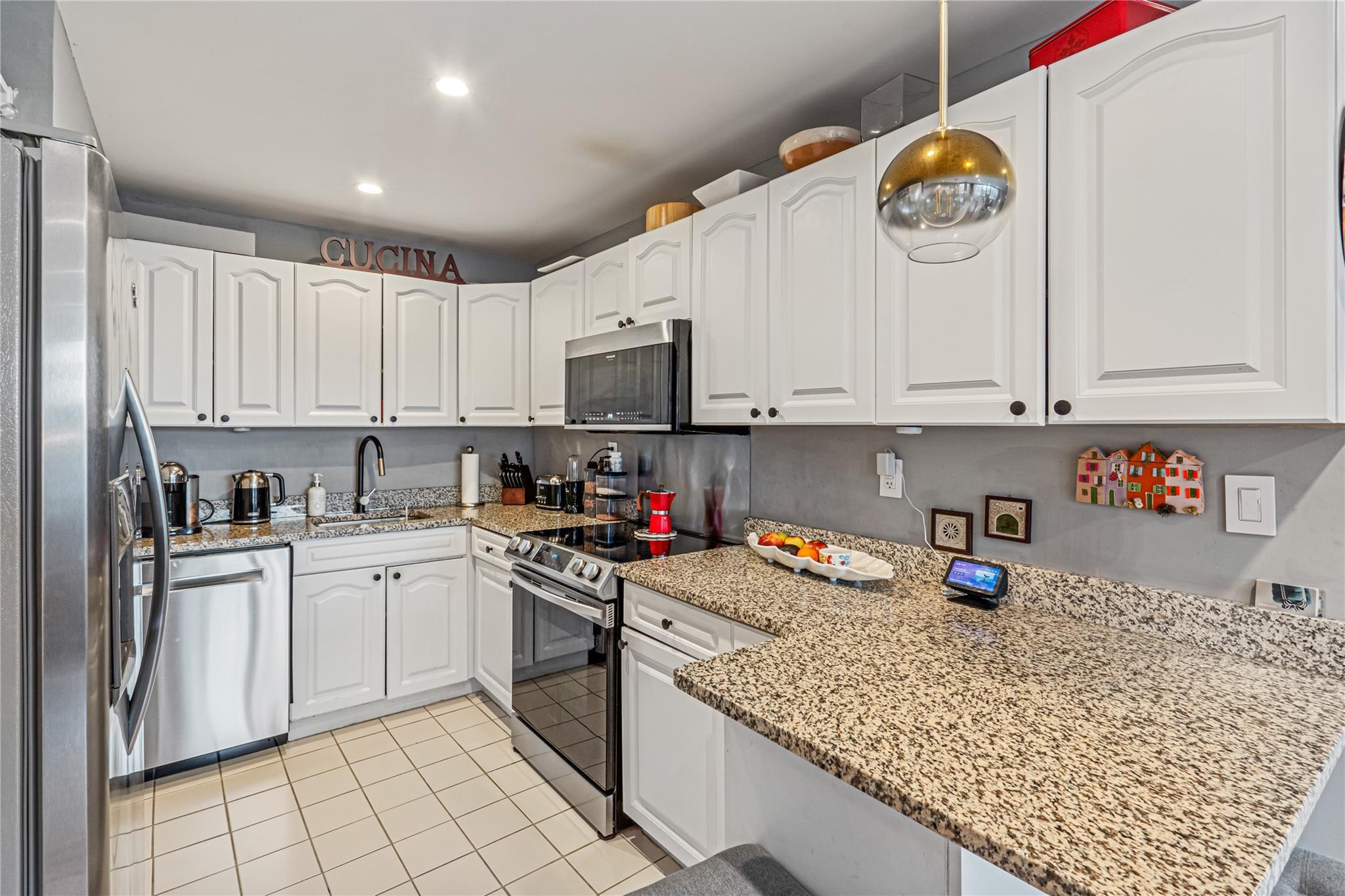 Coop 9th Queens, NY 11357, MLS-850189-2