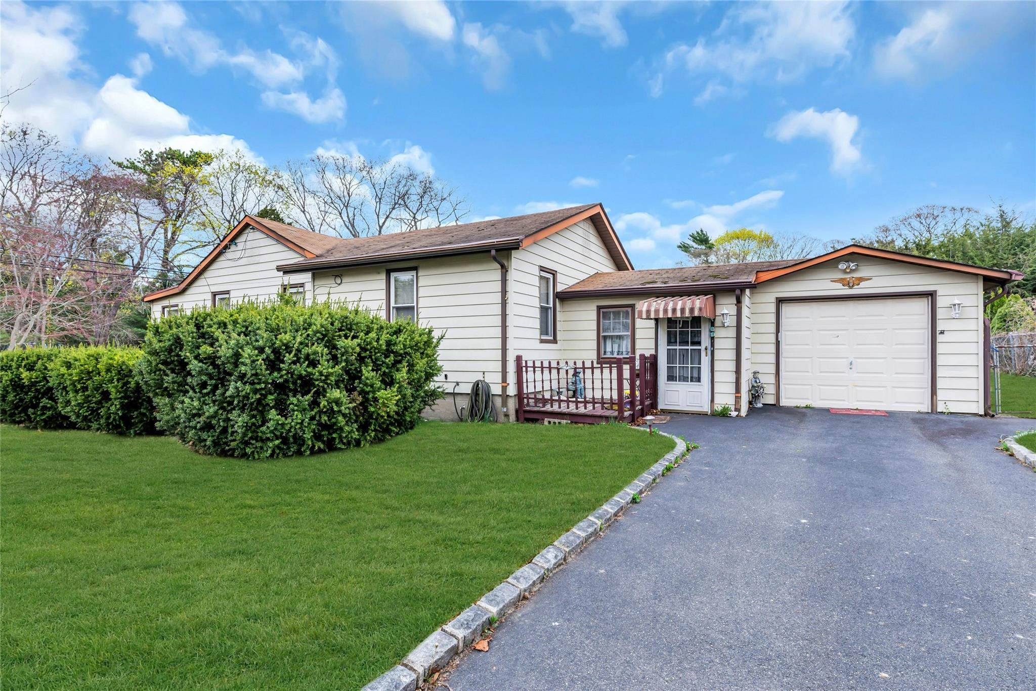 Single Family Washburn  Suffolk County, NY 11755, MLS-850193-4