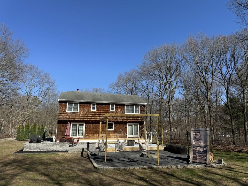 Single Family Hammond  Suffolk County, NY 11720, MLS-850213-16