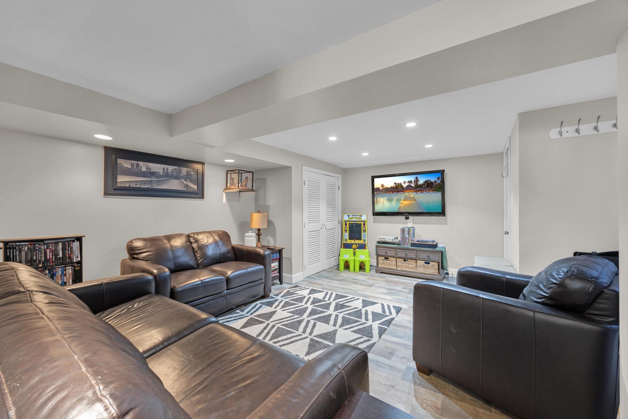 Single Family Railroad  Staten Island, NY 10306, MLS-850227-12