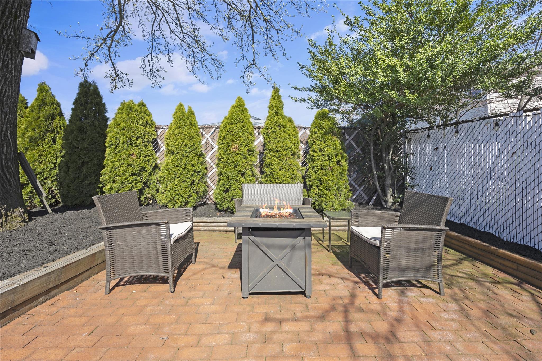 Single Family Railroad  Staten Island, NY 10306, MLS-850227-18