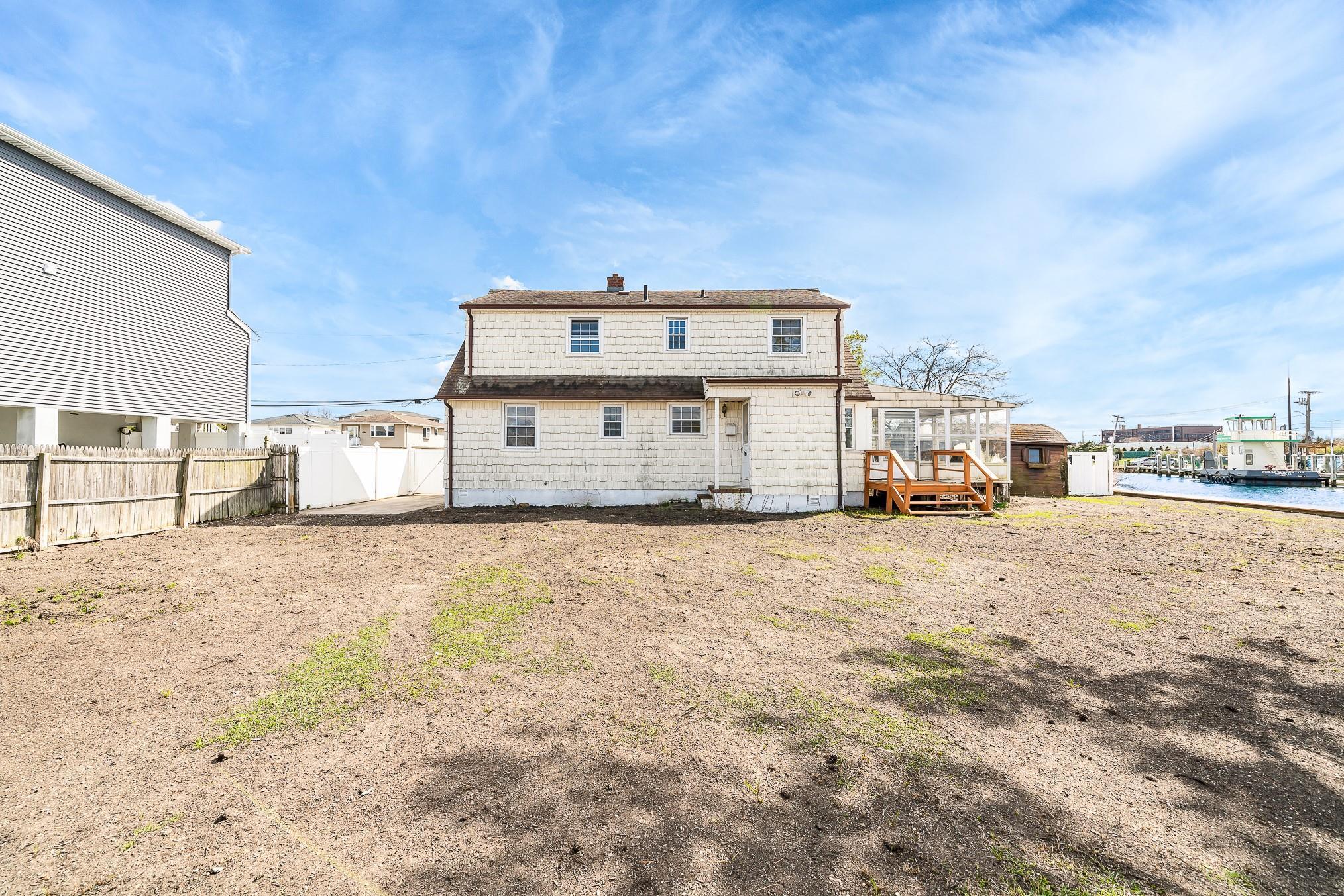 Single Family Mitchell  Suffolk County, NY 11702, MLS-850262-25