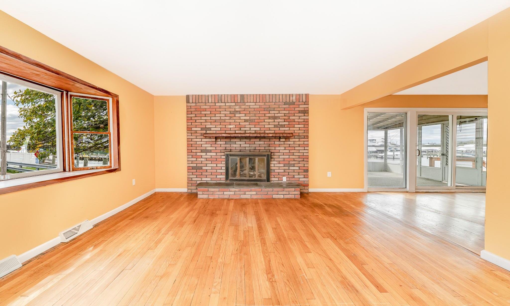 Single Family Mitchell  Suffolk County, NY 11702, MLS-850262-4