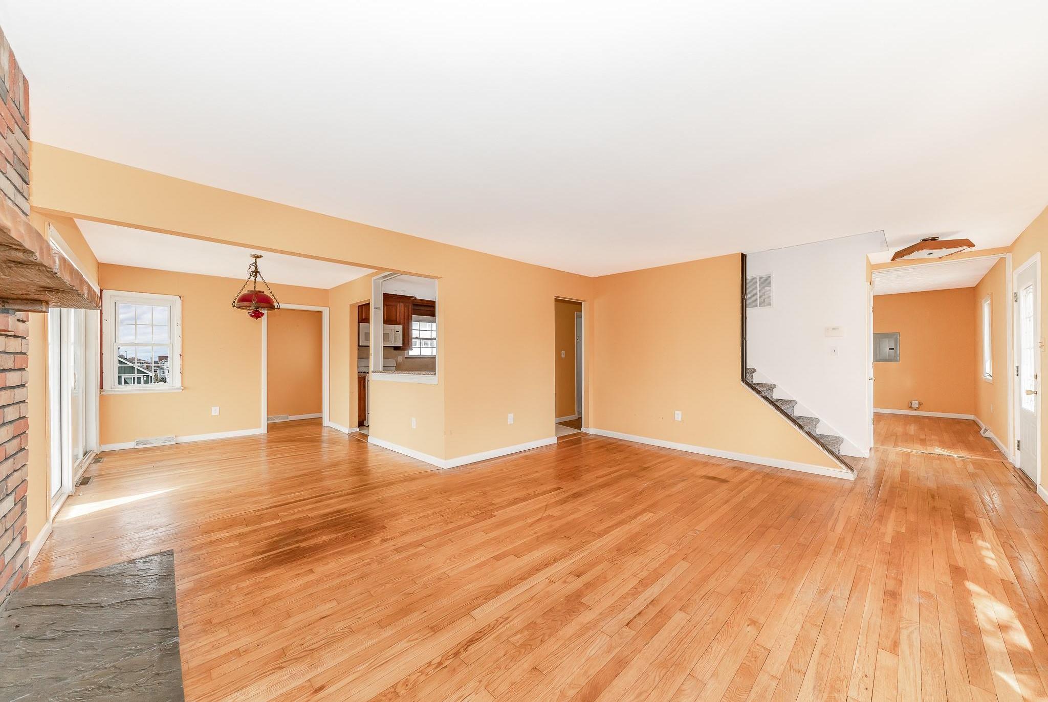 Single Family Mitchell  Suffolk County, NY 11702, MLS-850262-5