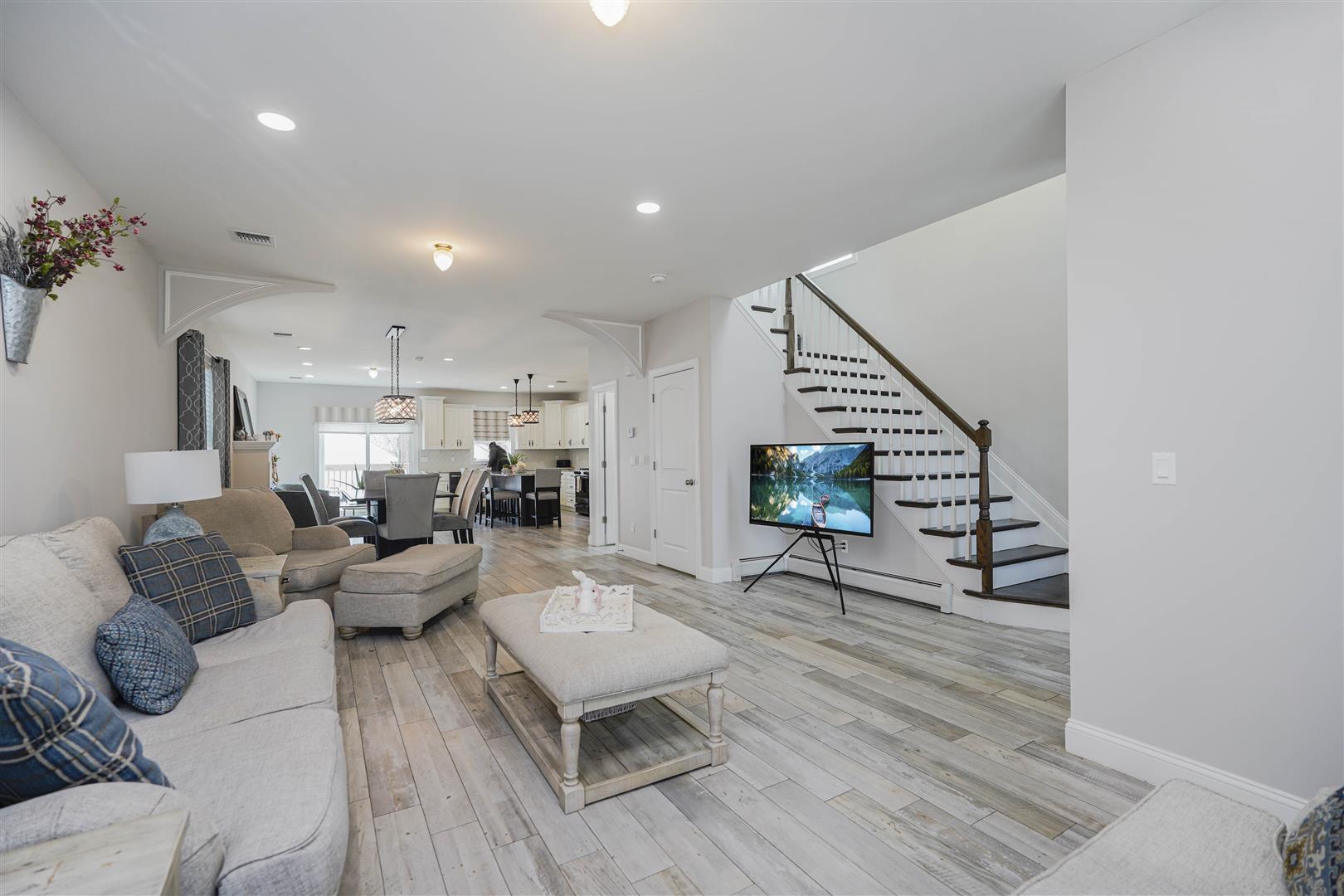 Single Family Darlington  Staten Island, NY 10309, MLS-850264-15