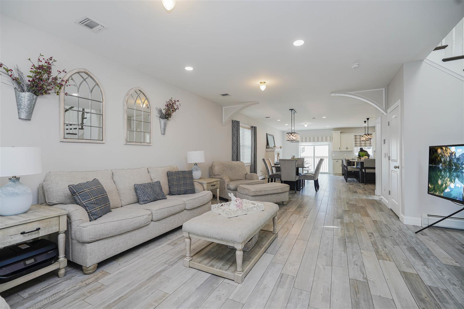 Single Family Darlington  Staten Island, NY 10309, MLS-850264-16