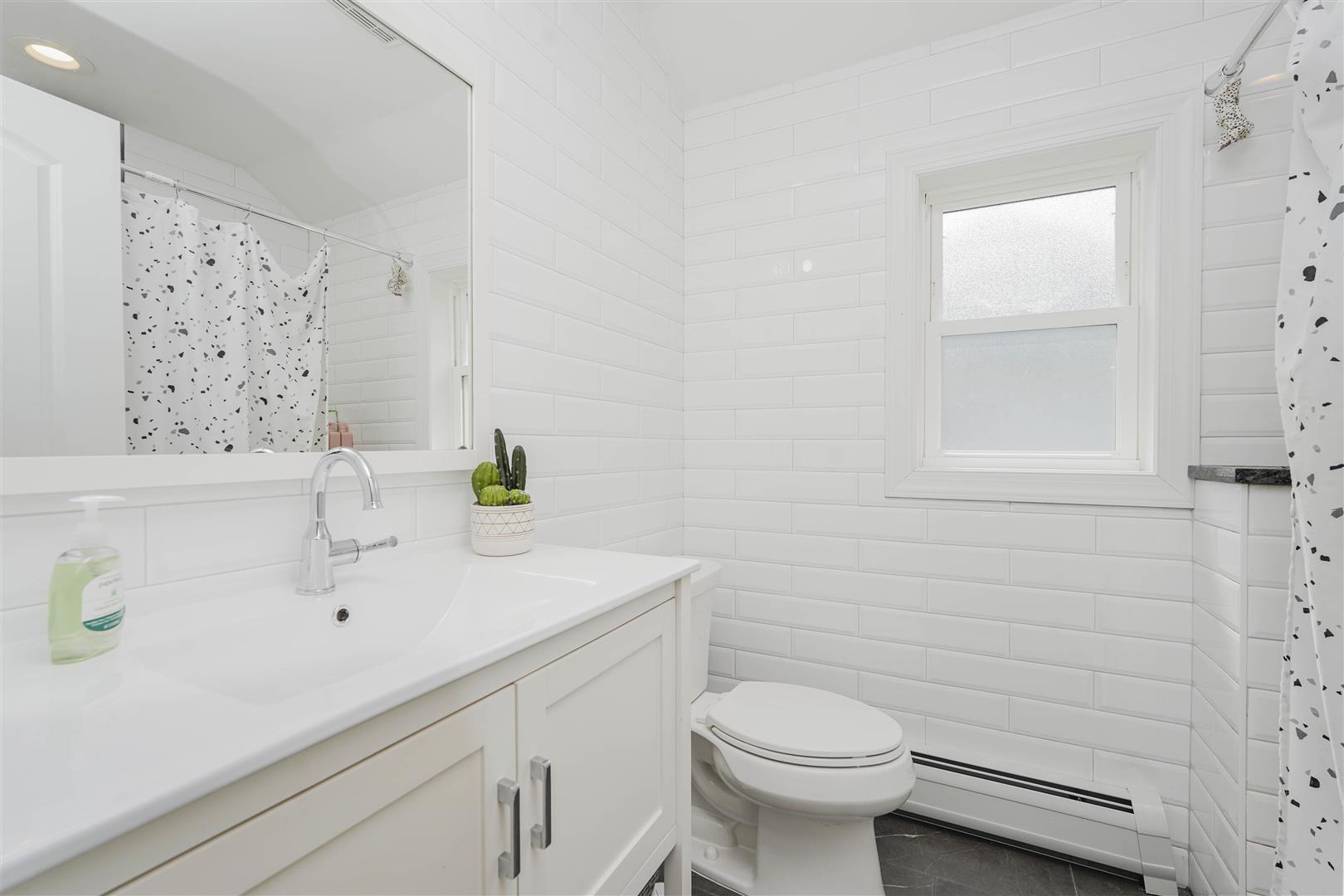 Single Family Darlington  Staten Island, NY 10309, MLS-850264-26
