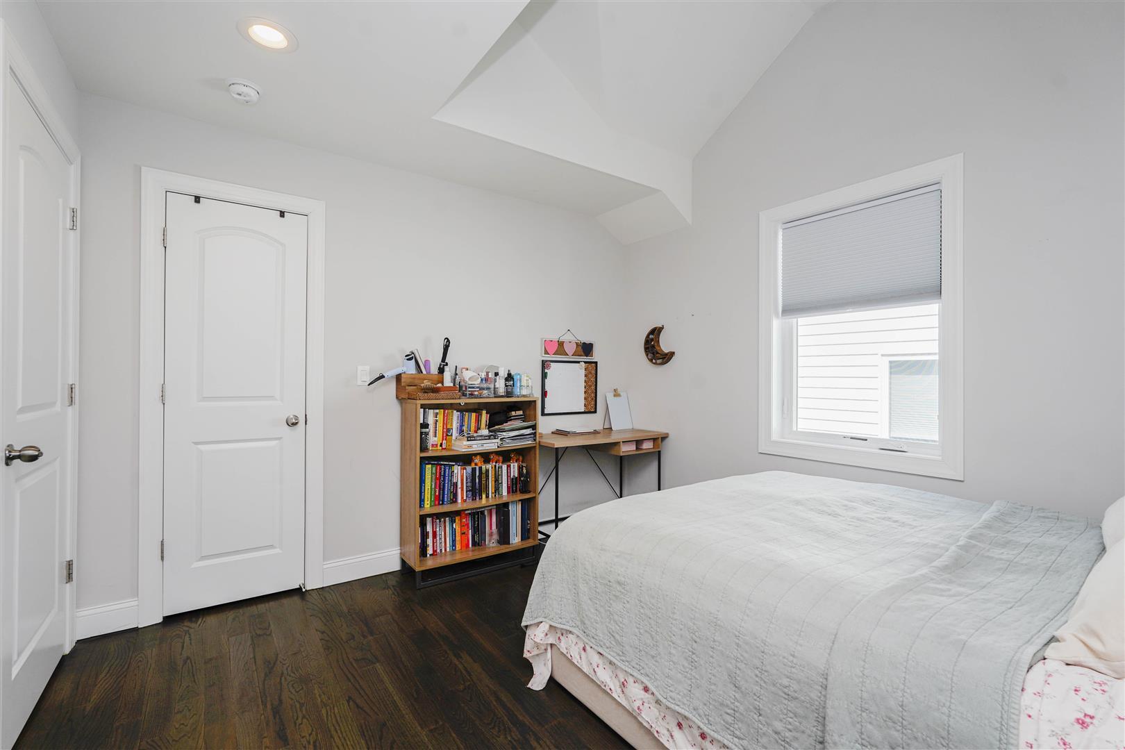 Single Family Darlington  Staten Island, NY 10309, MLS-850264-29