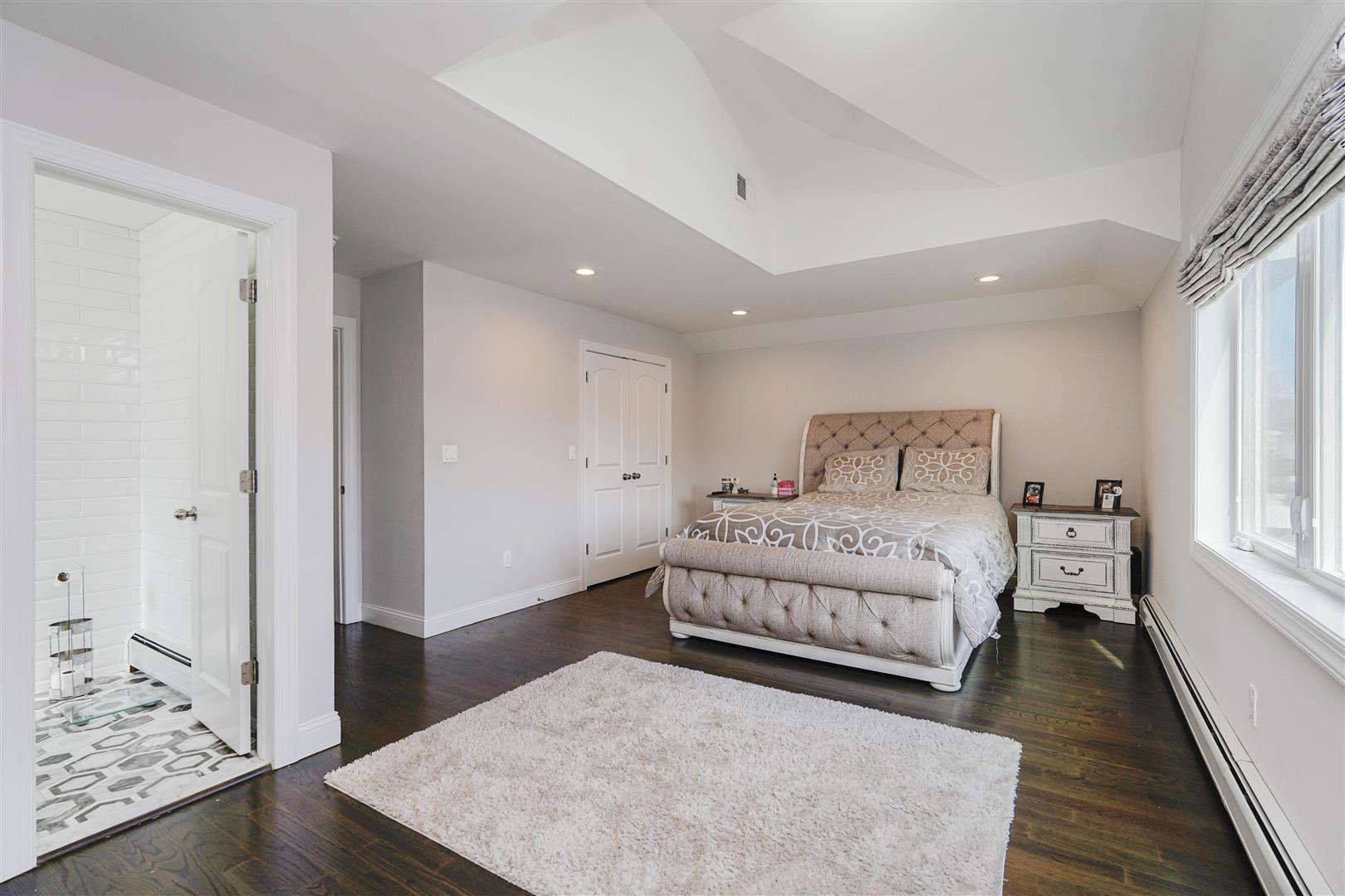 Single Family Darlington  Staten Island, NY 10309, MLS-850264-32
