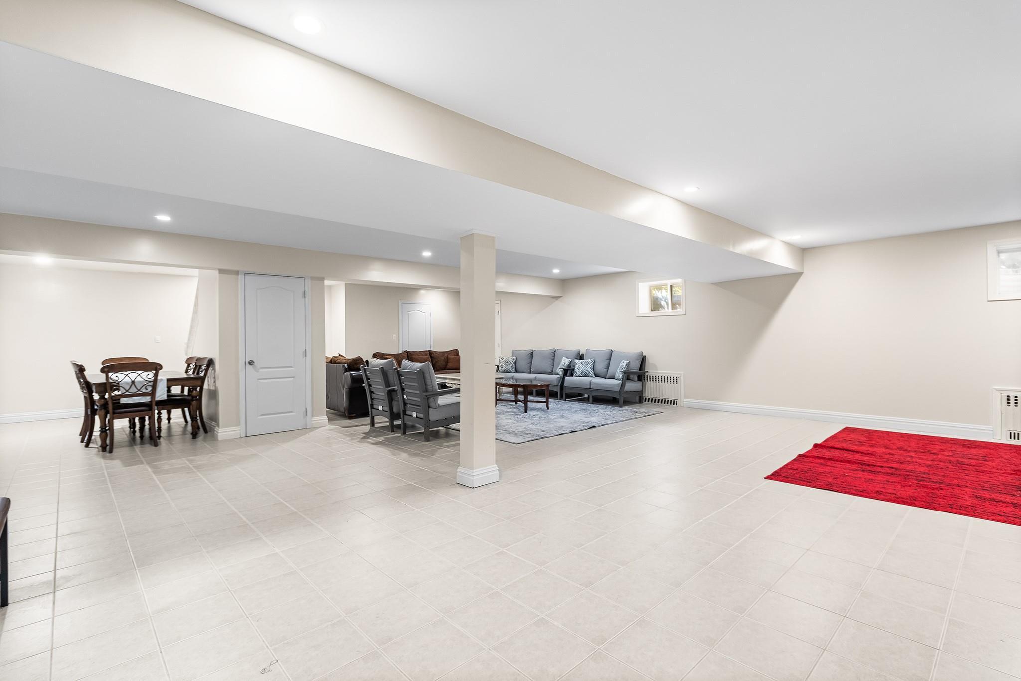 Single Family Roslyn  Nassau County, NY 11596, MLS-850268-30