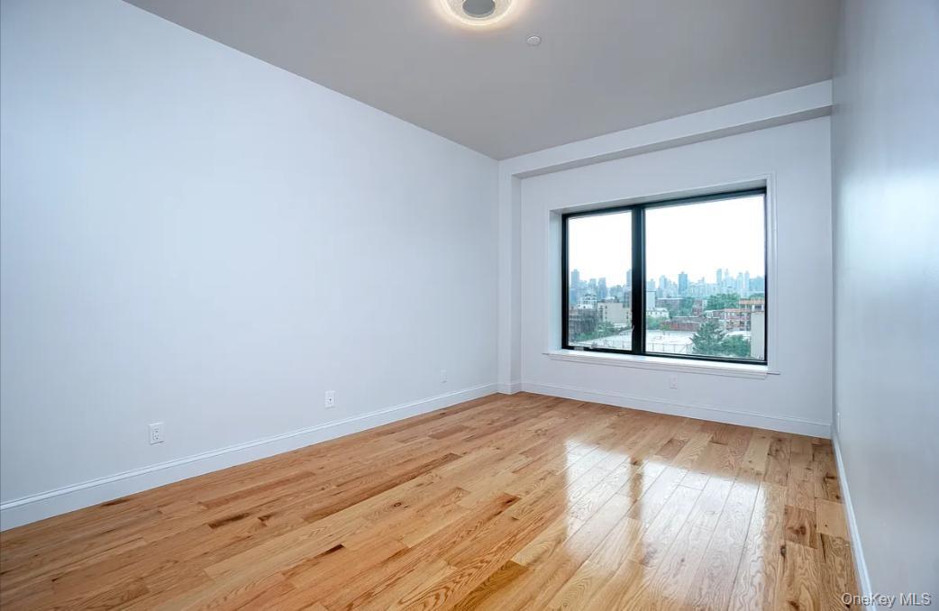 Condo 21 Street Queens, NY 11102, MLS-850270-4