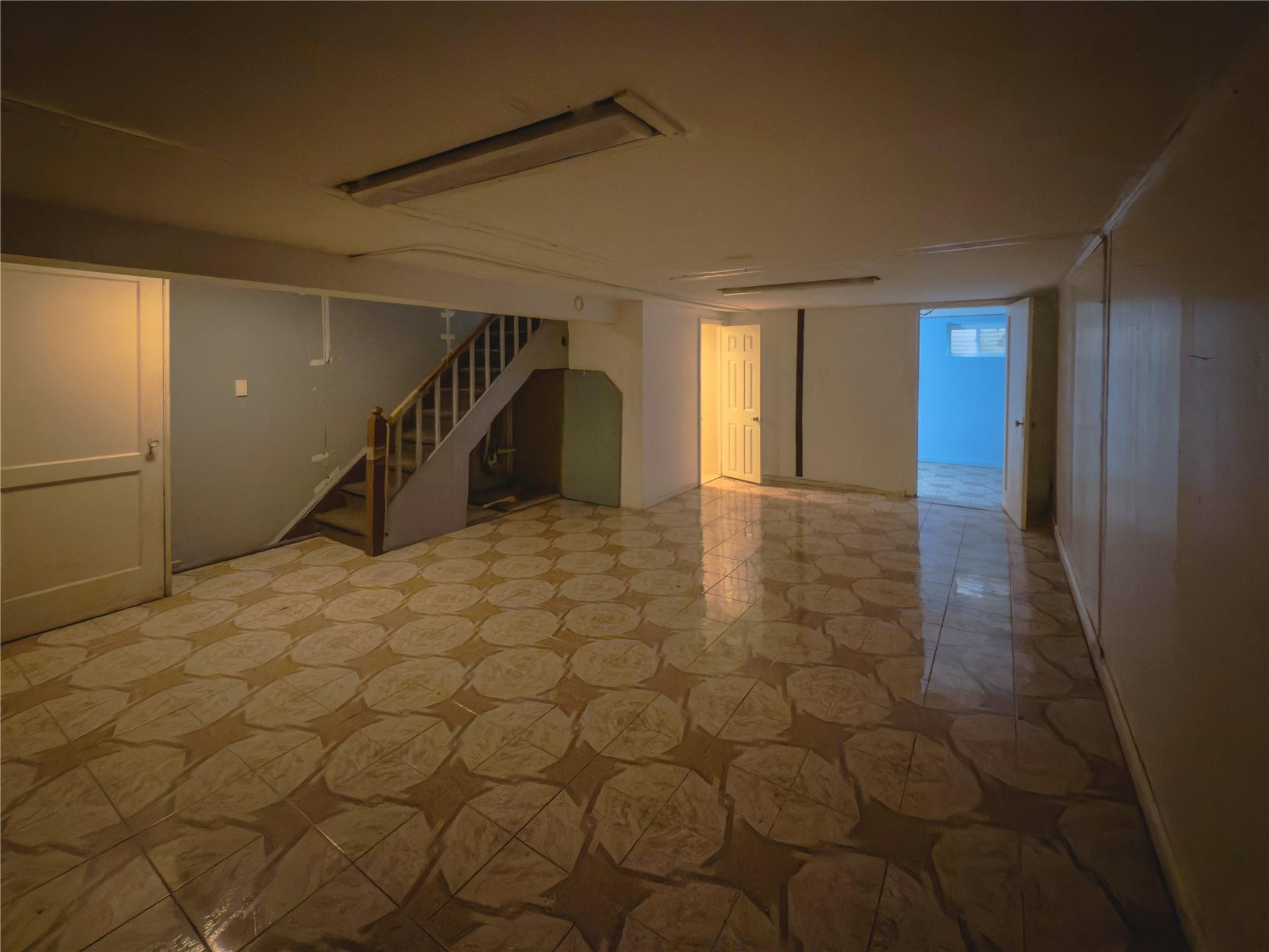 Single Family 251  Queens, NY 11426, MLS-850271-21