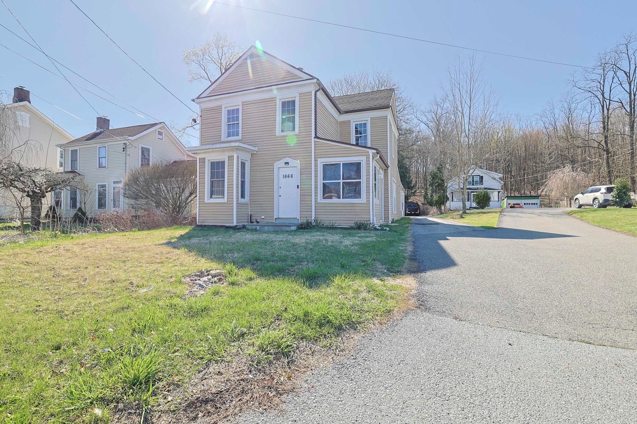Single Family Main  Dutchess County, NY 12569, MLS-850272-23