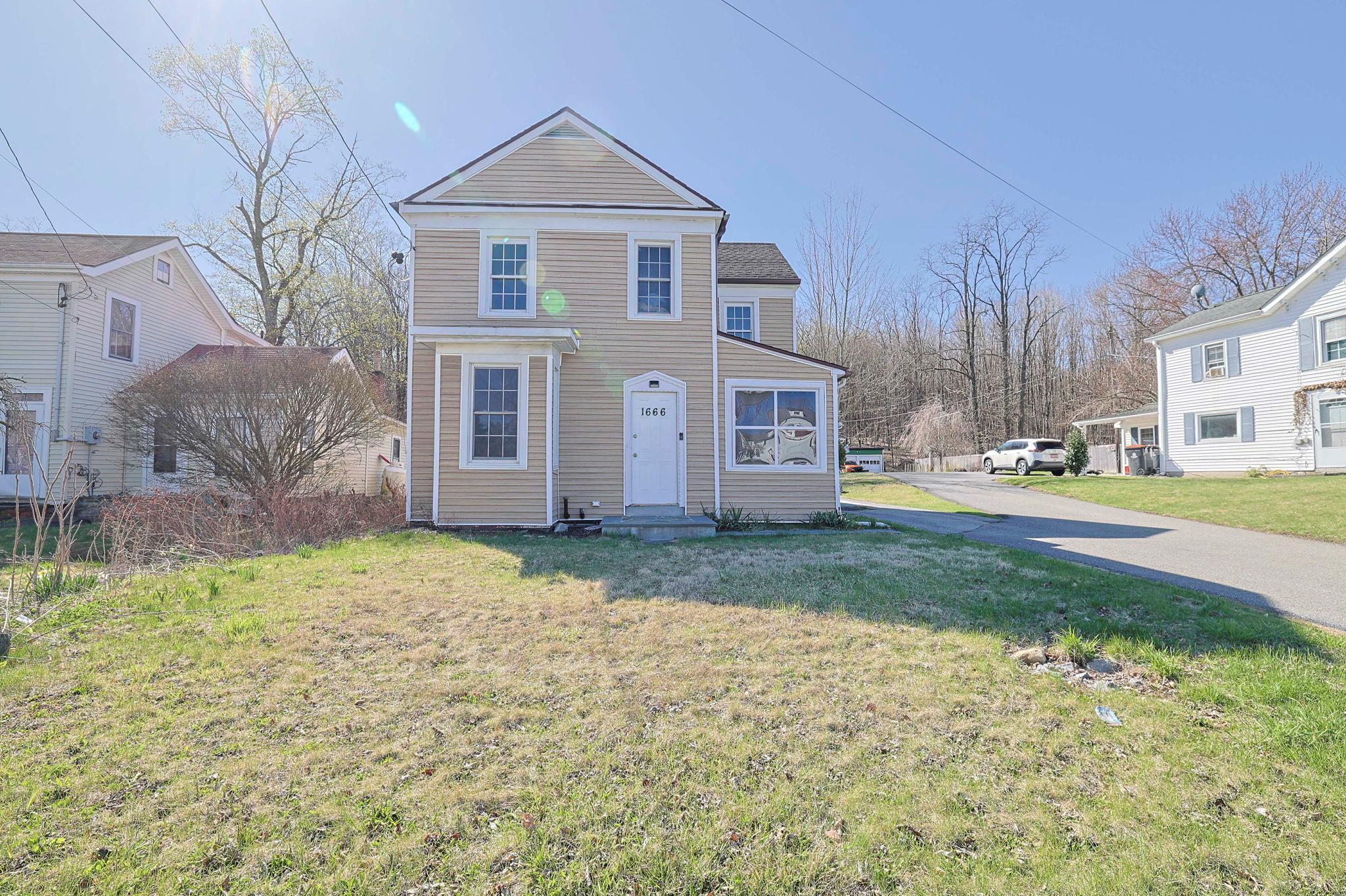 Single Family Main  Dutchess County, NY 12569, MLS-850272-24