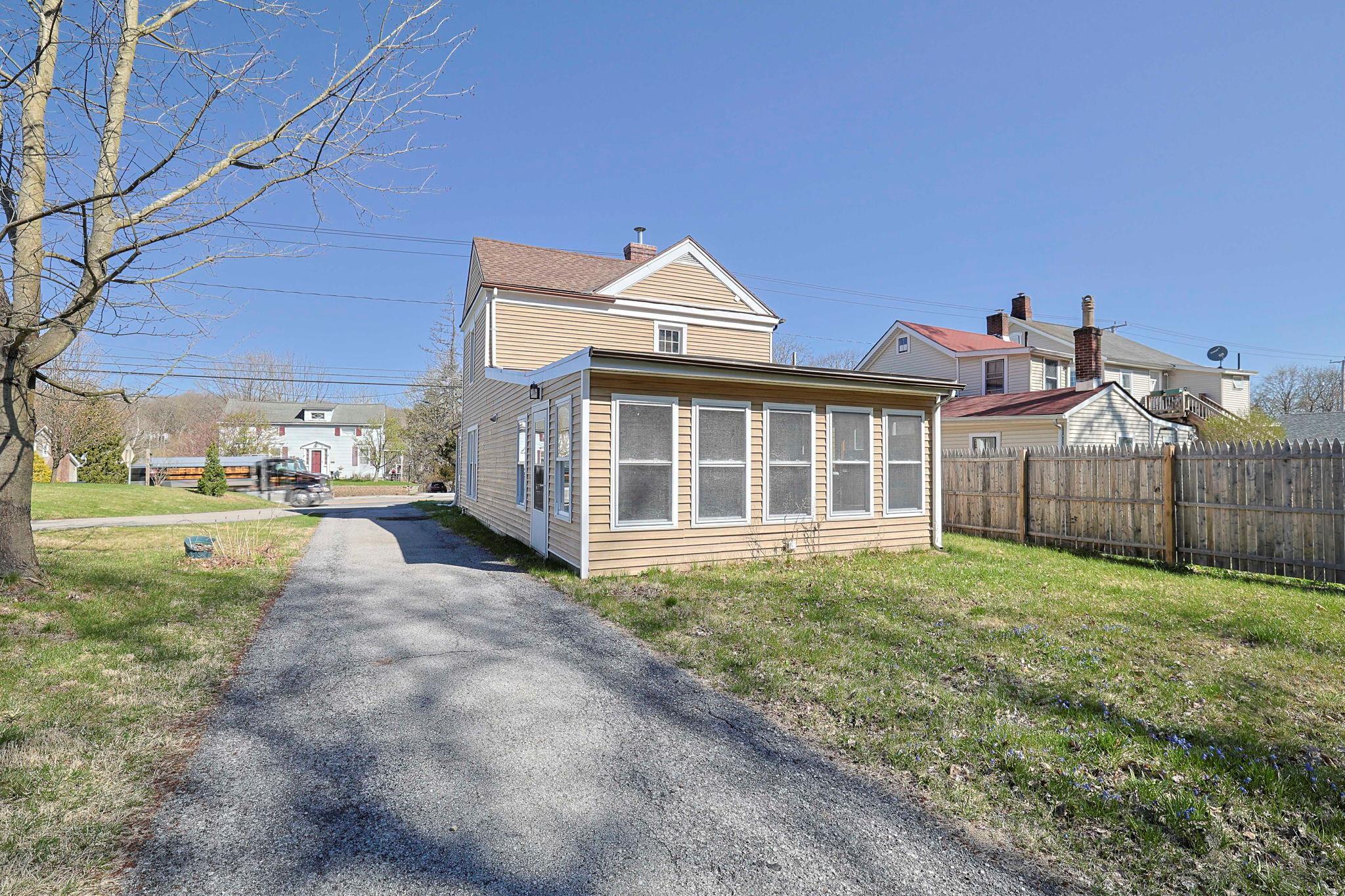 Single Family Main  Dutchess County, NY 12569, MLS-850272-25