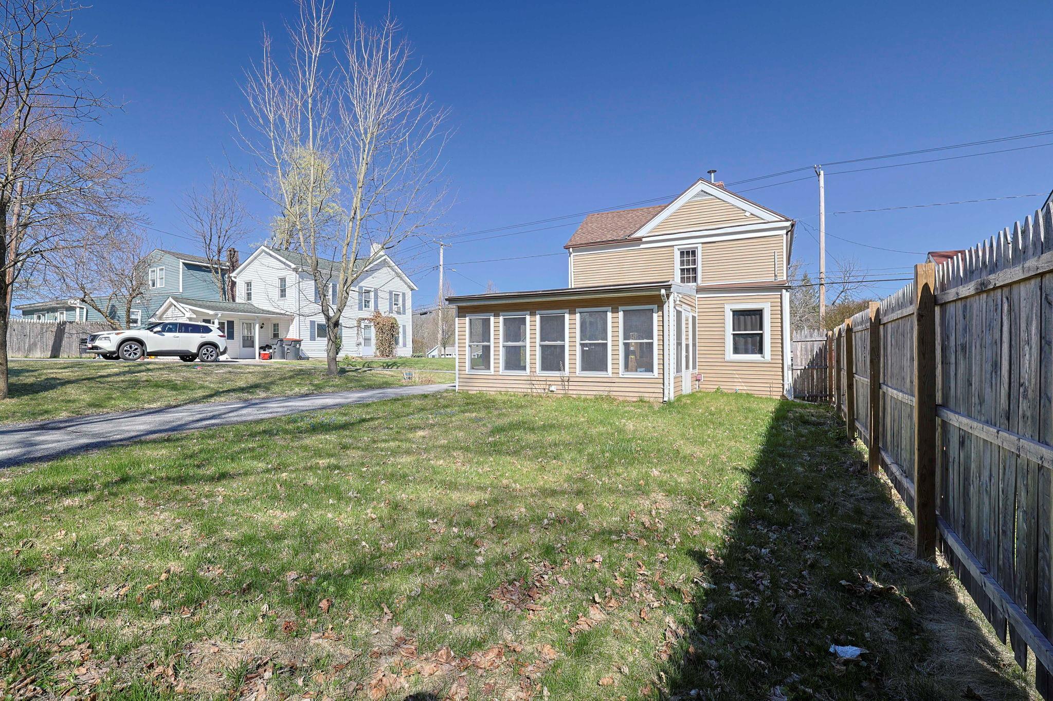 Single Family Main  Dutchess County, NY 12569, MLS-850272-27