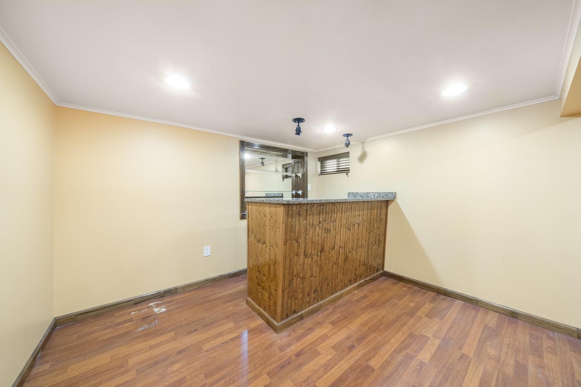 Single Family 230  Queens, NY 11411, MLS-850280-24