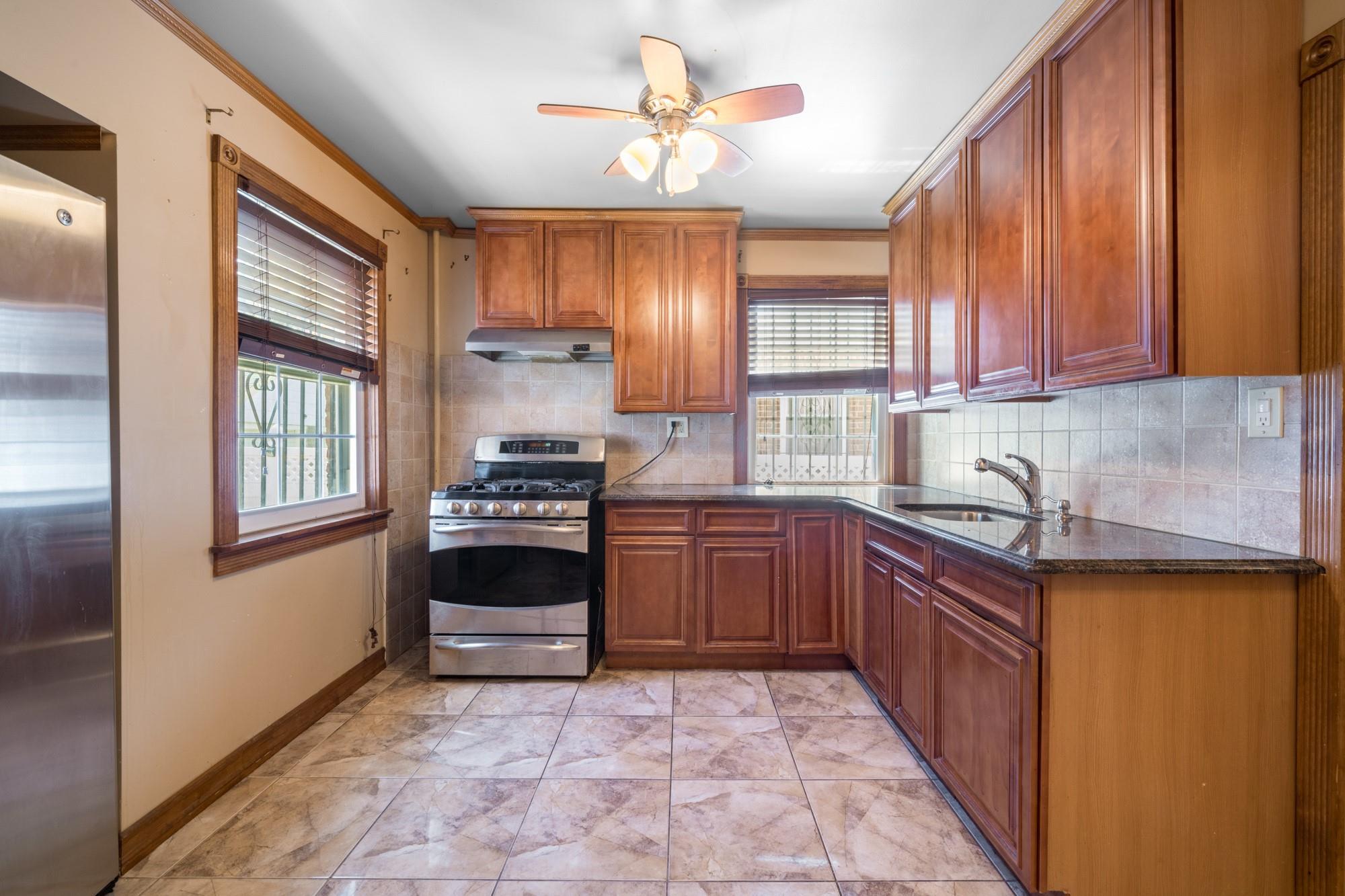Single Family 230  Queens, NY 11411, MLS-850280-9