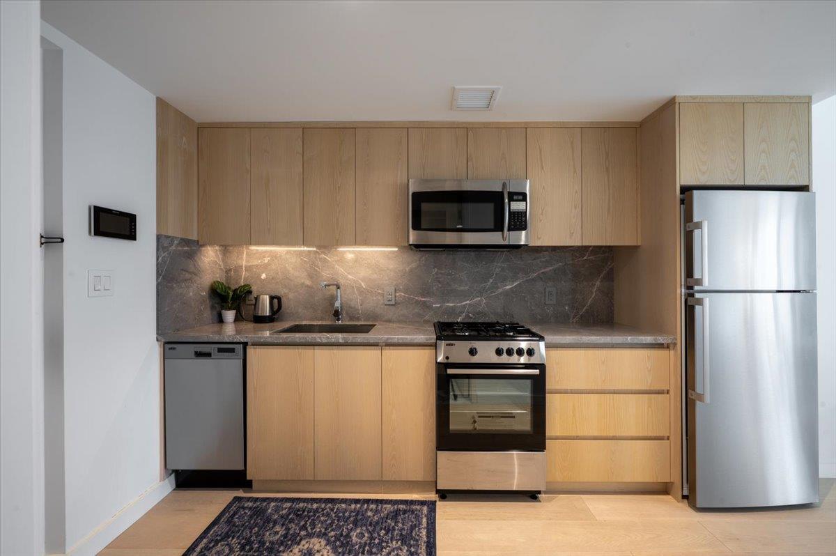 Condo Ocean  Brooklyn, NY 11226, MLS-850283-4