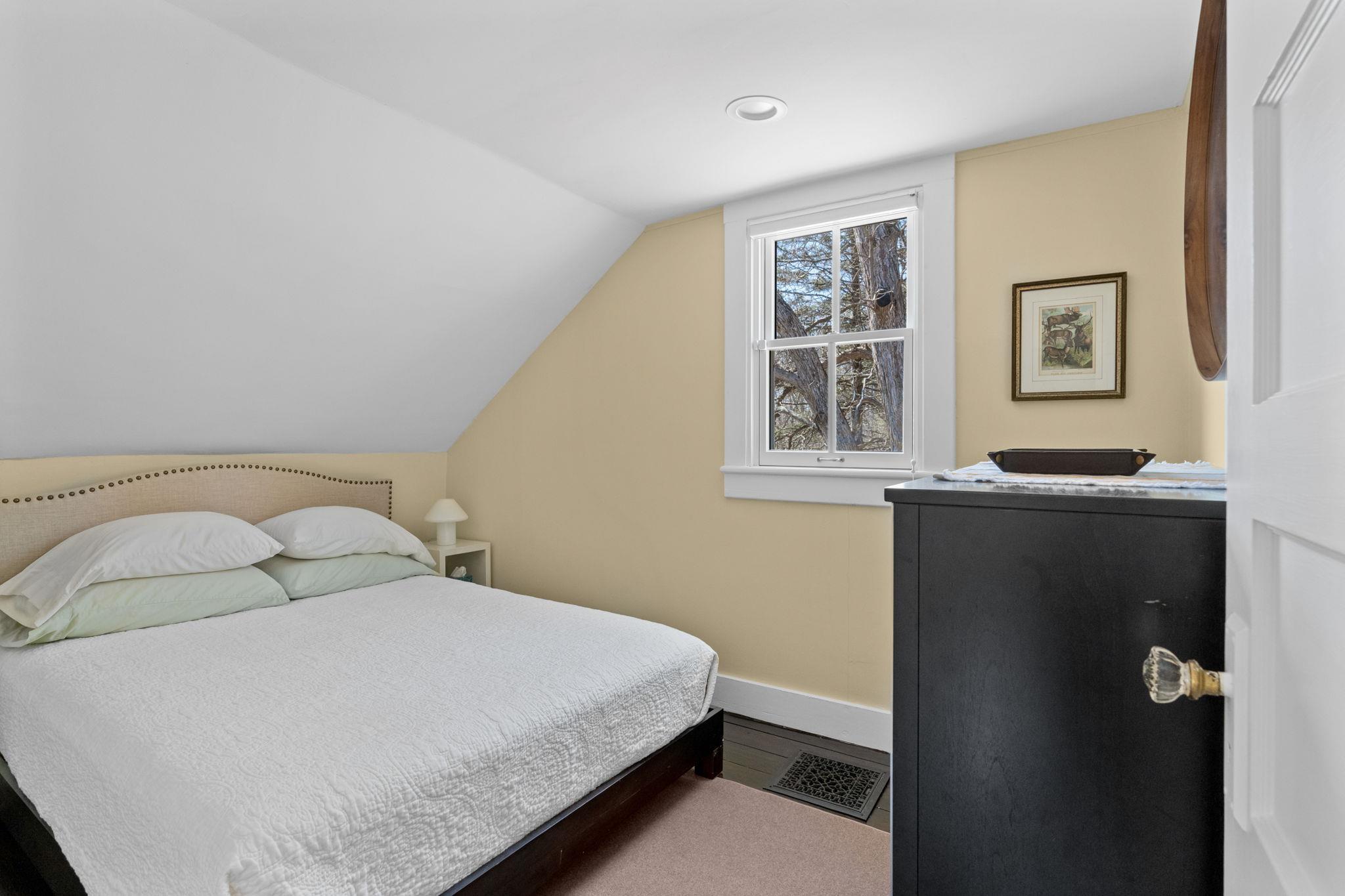 Single Family Woodland  Ulster County, NY 12484, MLS-850290-24