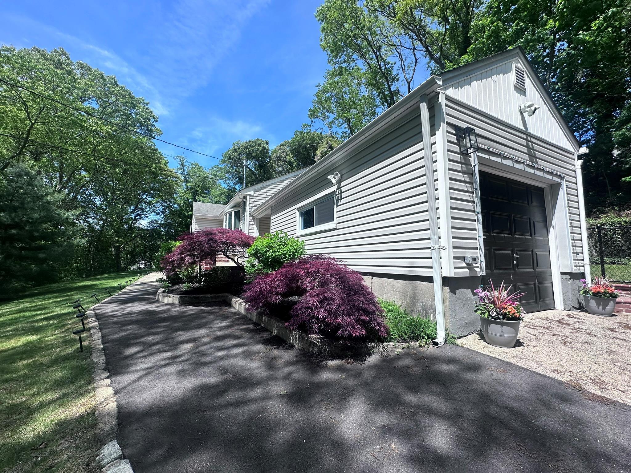 Single Family Gloria  Suffolk County, NY 11788, MLS-850306-2