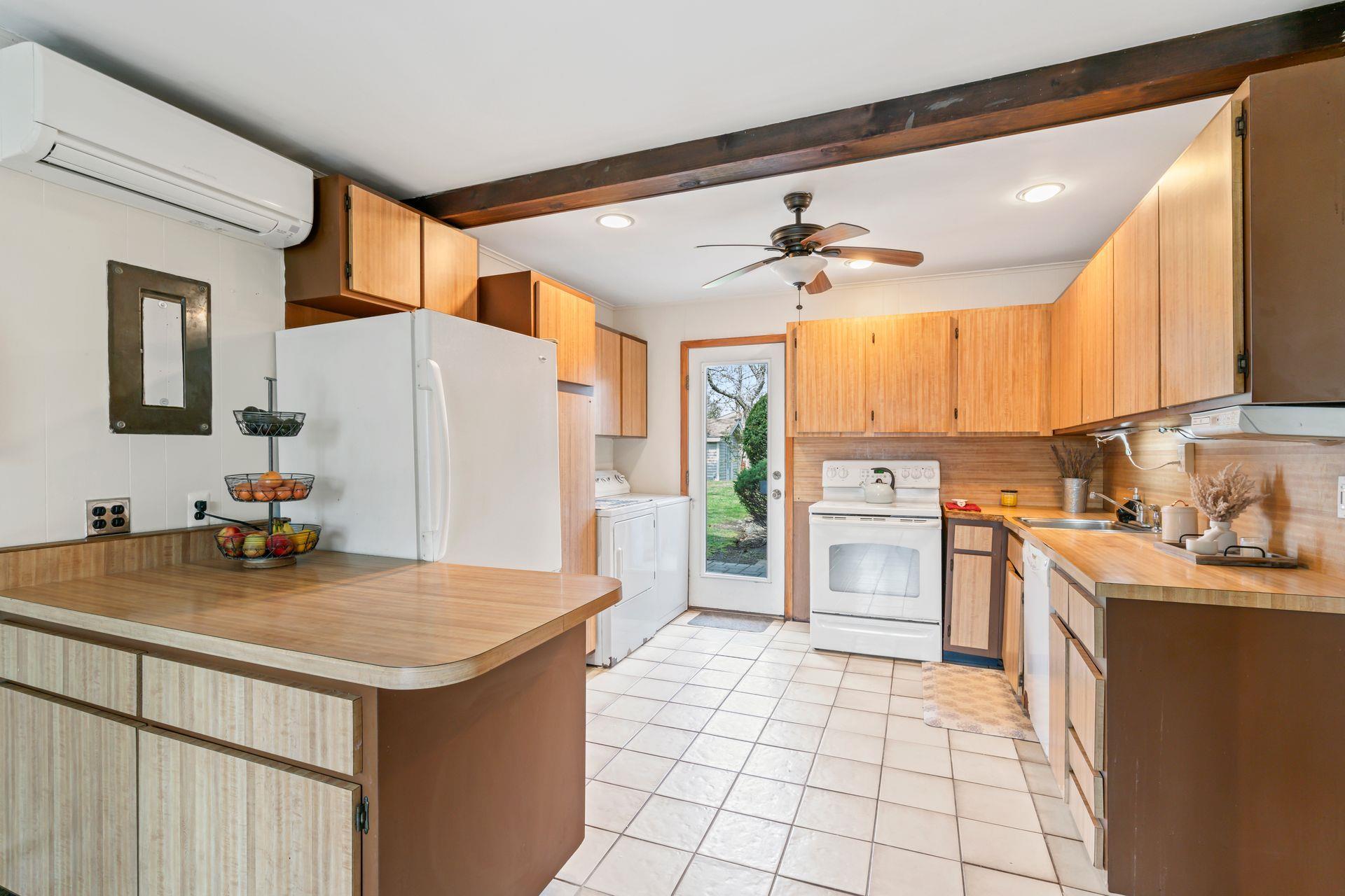 Single Family Shinbone  Suffolk County, NY 11725, MLS-850319-10