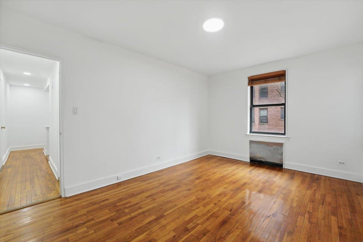 Coop Greystone  Bronx, NY 10463, MLS-850356-15
