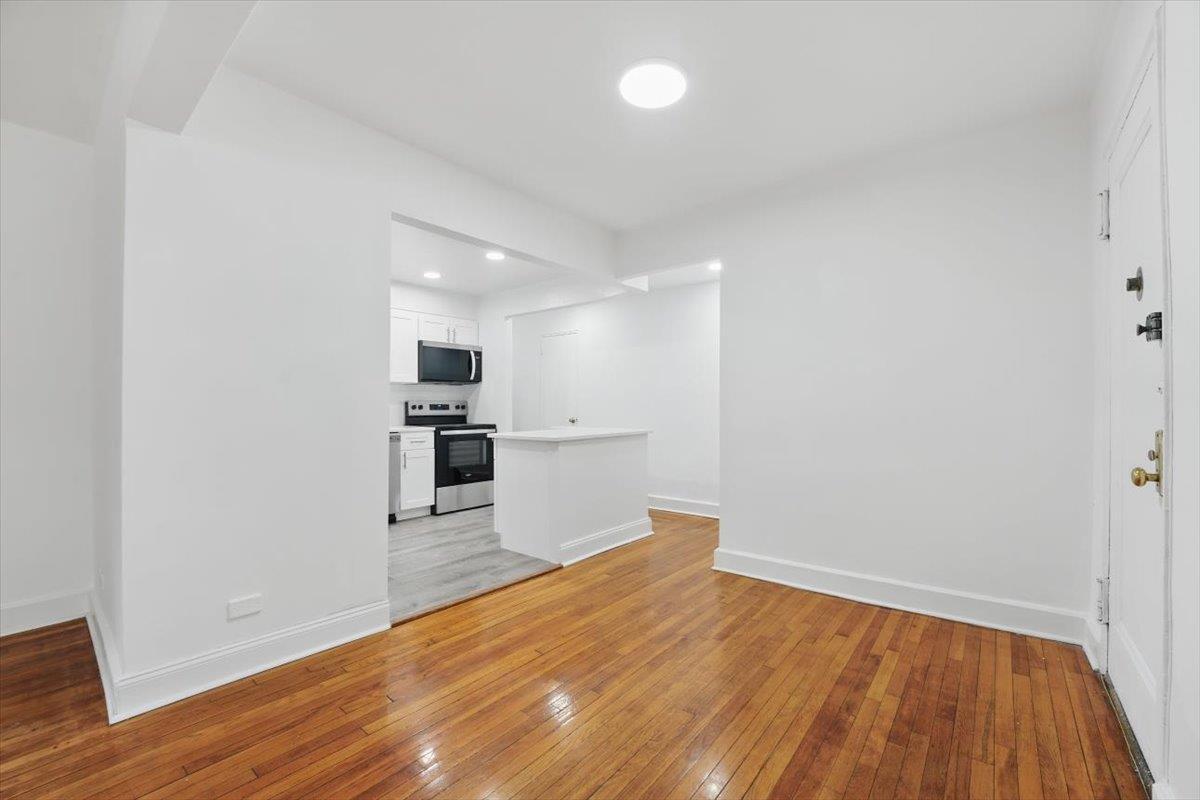 Coop Greystone  Bronx, NY 10463, MLS-850356-5