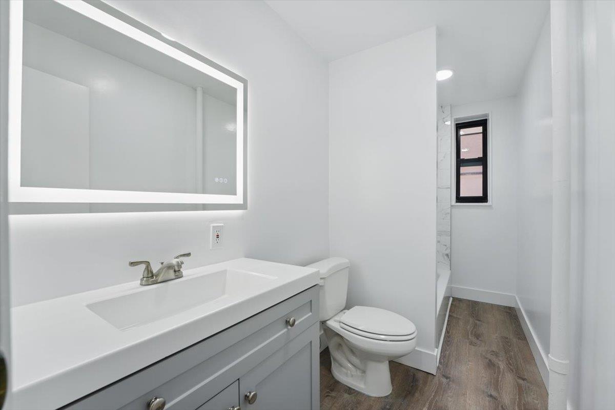 Coop Greystone  Bronx, NY 10463, MLS-850356-8