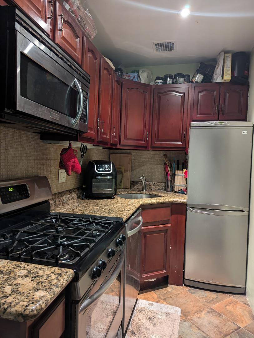 Coop 78th  Manhattan, NY 10075, MLS-850362-5