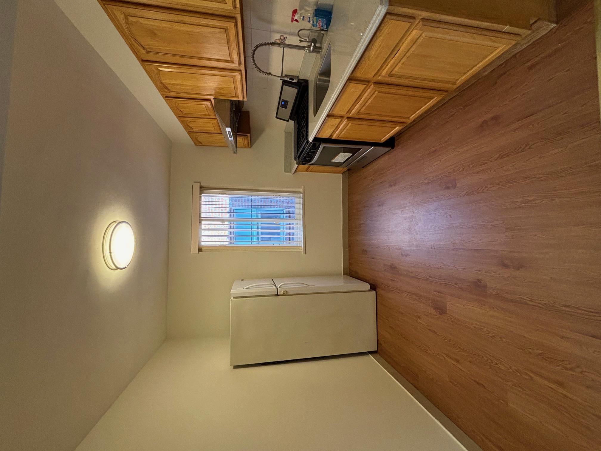 Single Family Ireland  Queens, NY 11373, MLS-850371-4