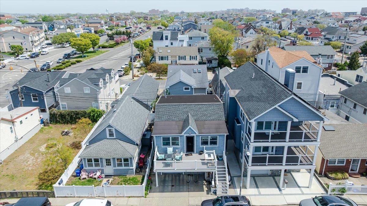 Single Family California  Nassau County, NY 11561, MLS-850376-20